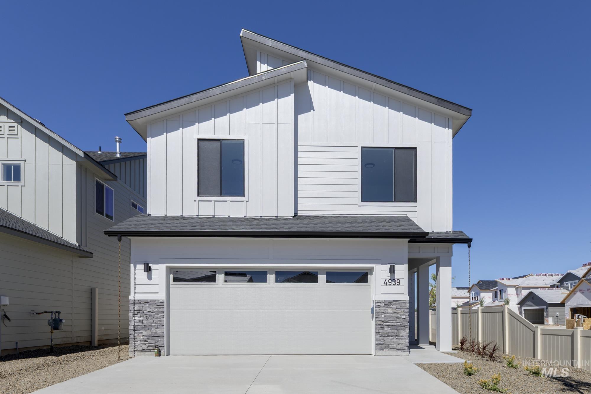 4939 S Amorita Ave Property Photo 1