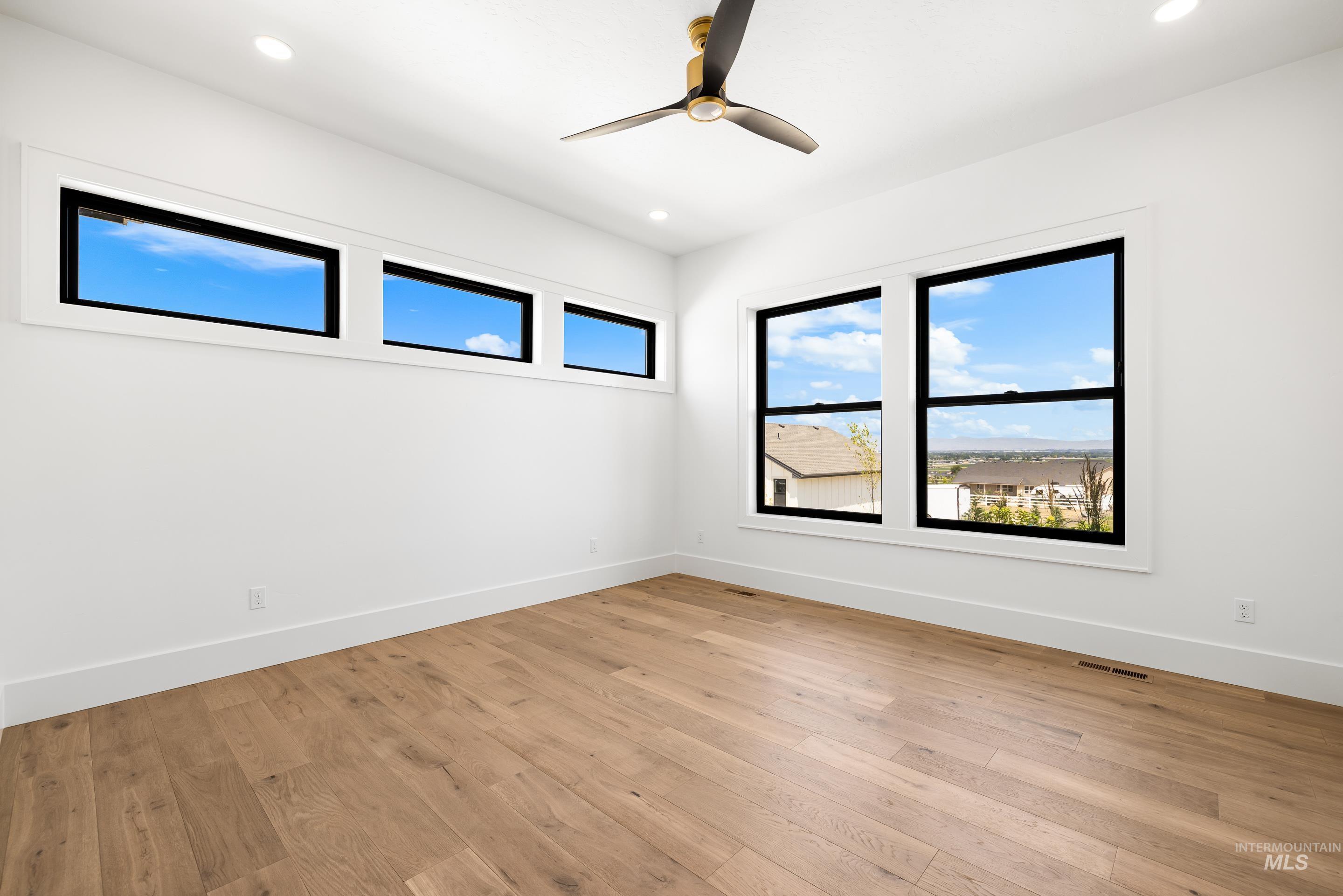 13928 Shafer Butte Way Property Photo 41