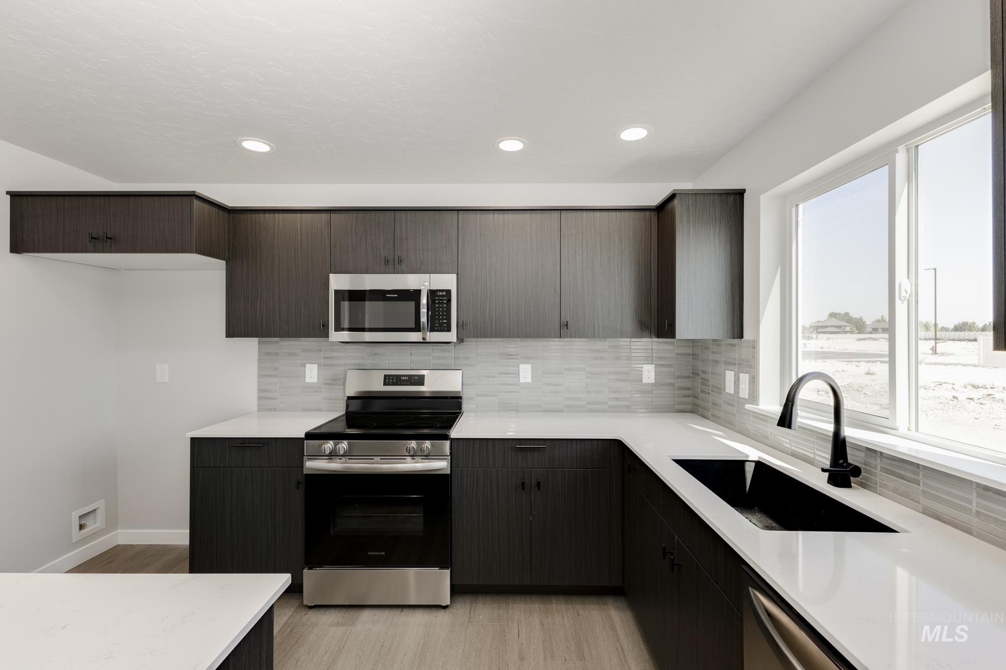 8470 S Tyrion Way Property Photo 3