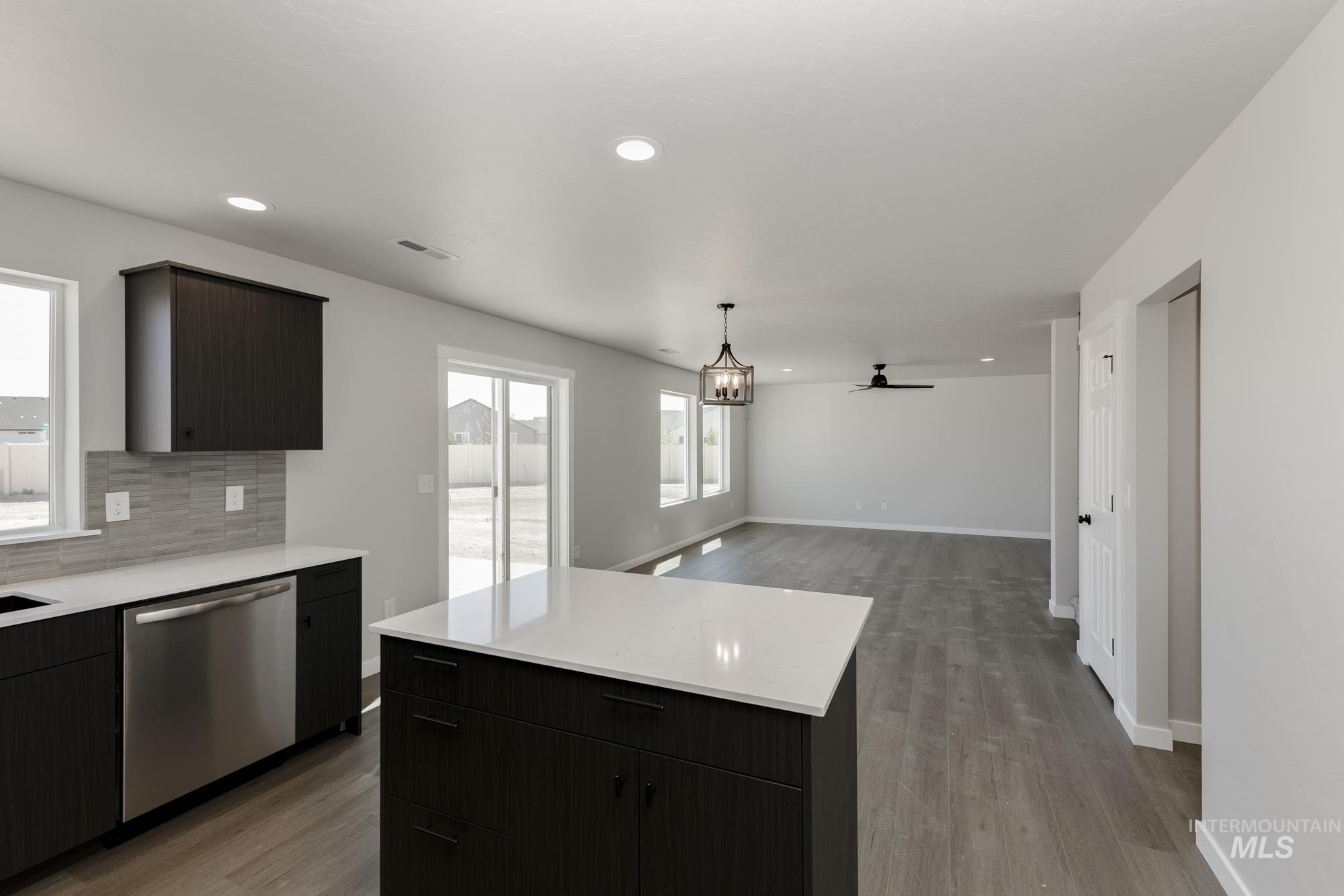 8470 S Tyrion Way Property Photo 6