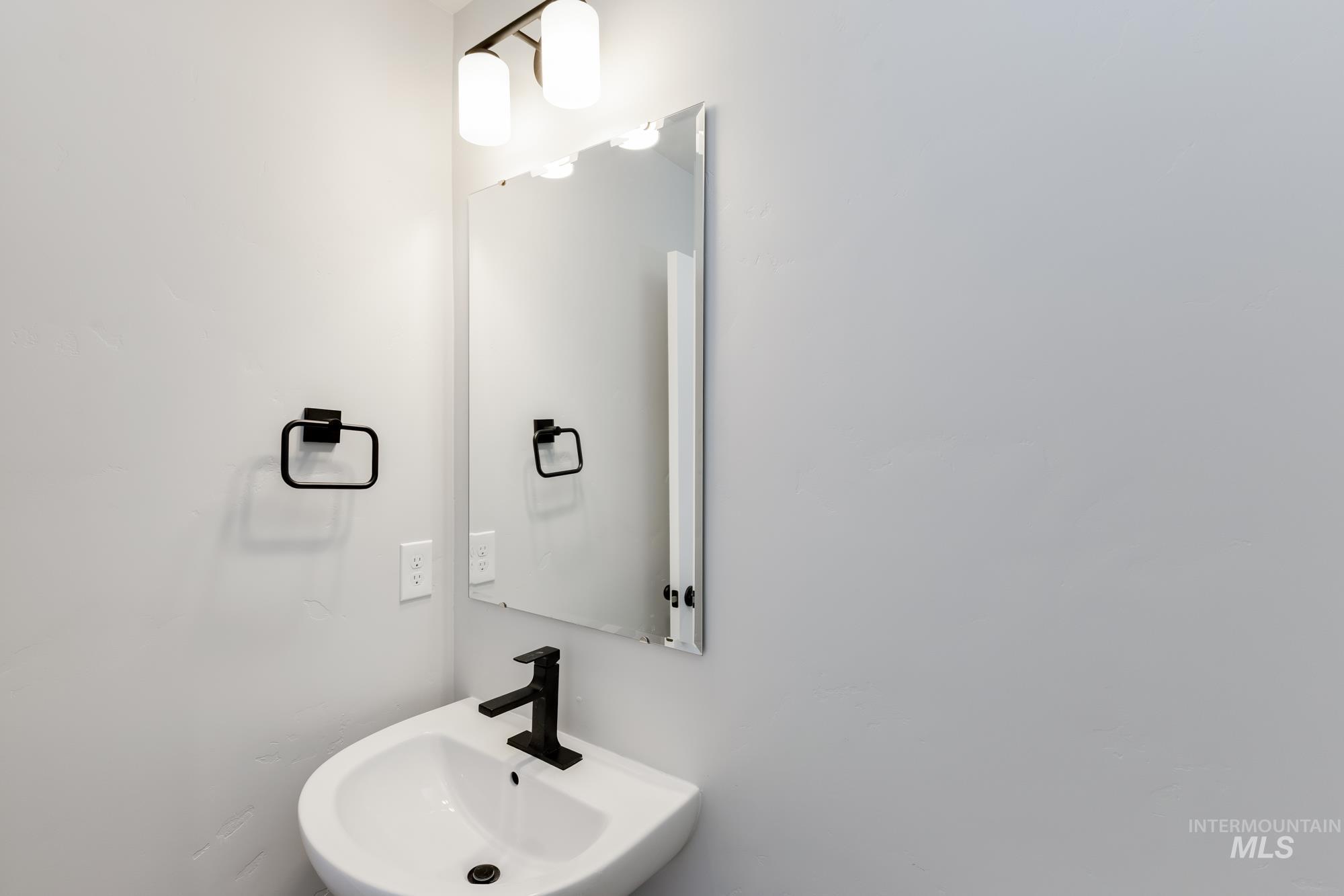 8470 S Tyrion Way Property Photo 11