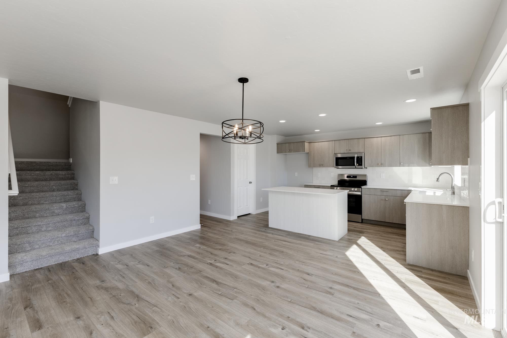 6700 S Orofino Creek Pl Property Photo 6