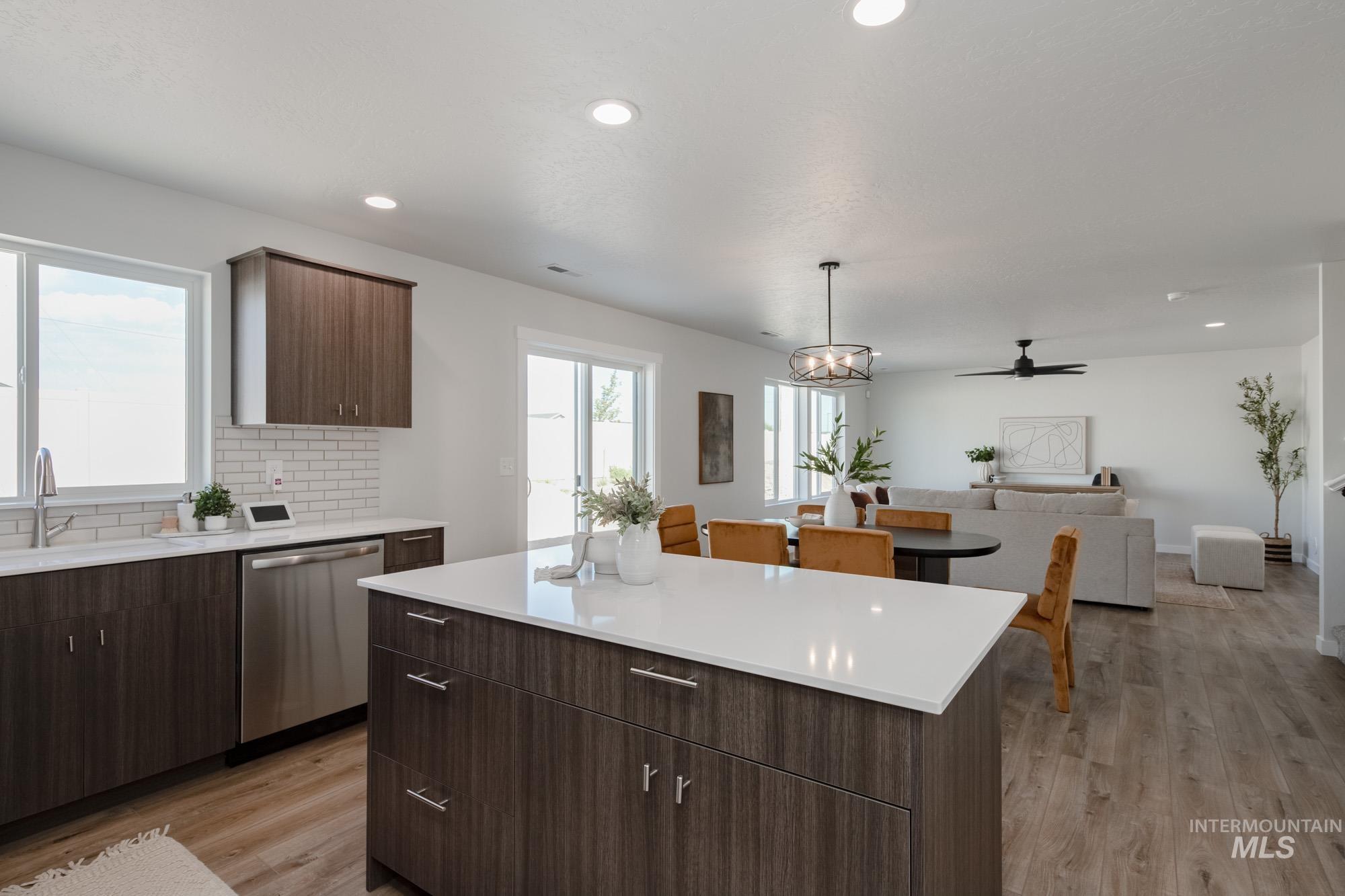 16807 Carlin Ave Property Photo 15