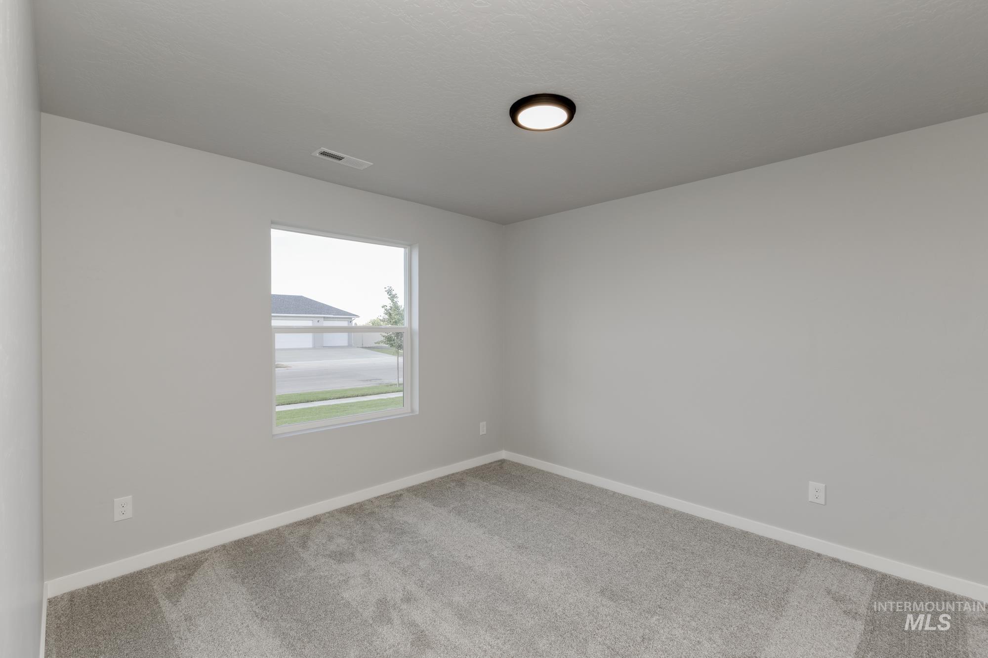 1026 E Perjue Basin Dr Property Photo 11
