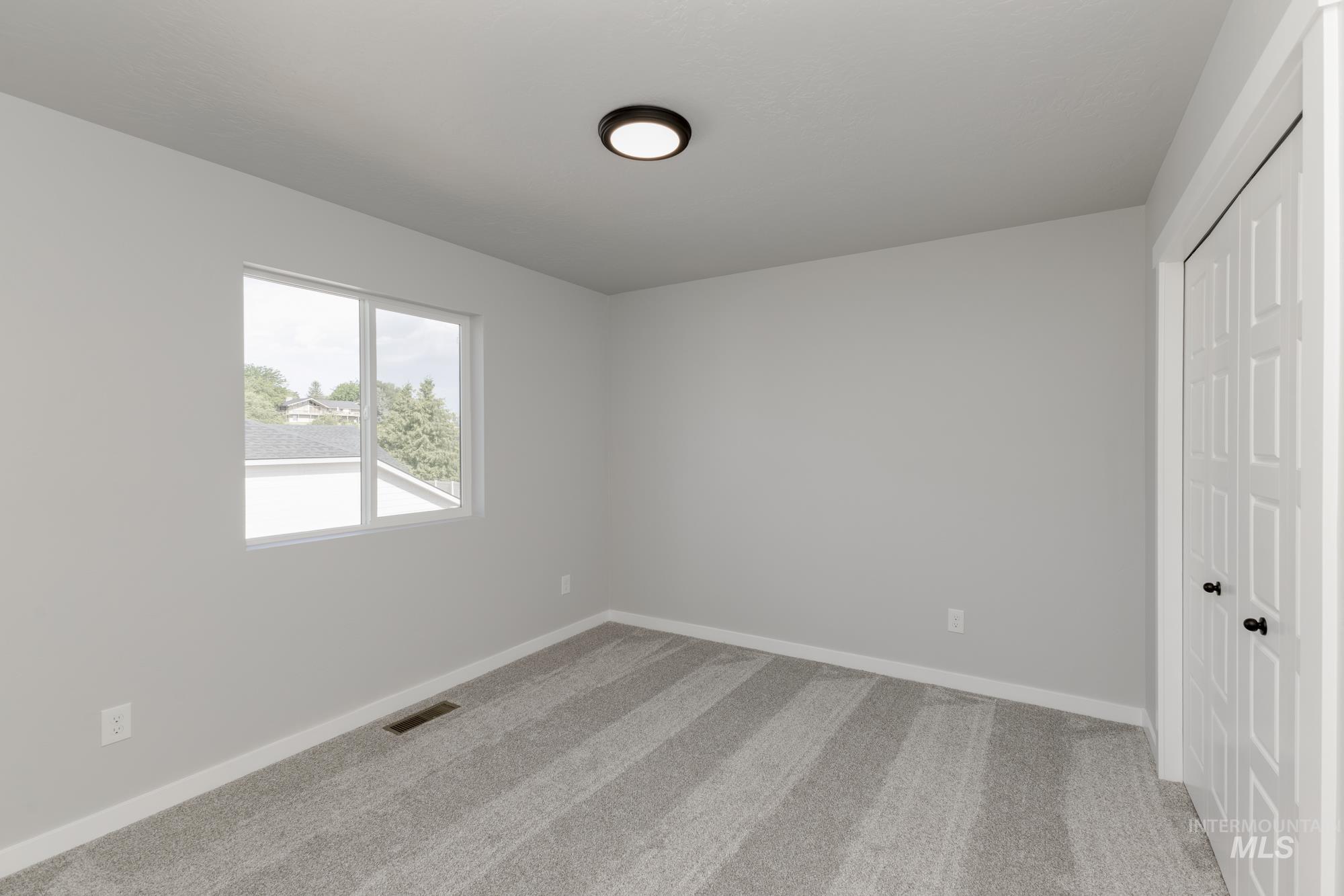 1026 E Perjue Basin Dr Property Photo 15