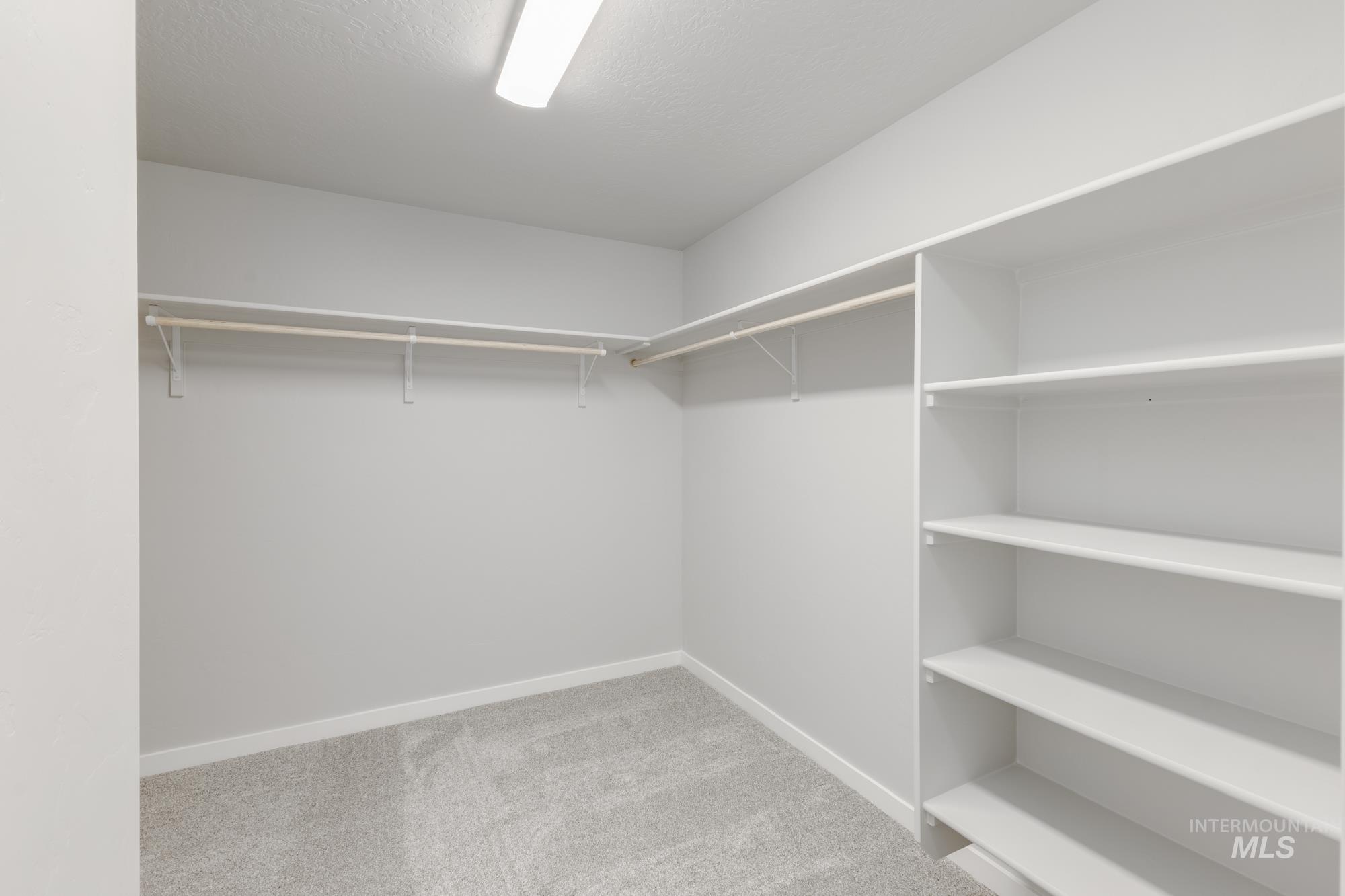 1026 E Perjue Basin Dr Property Photo 25