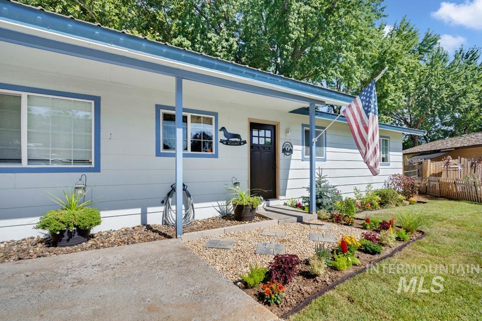 455 Farber Dr. Property Photo 1