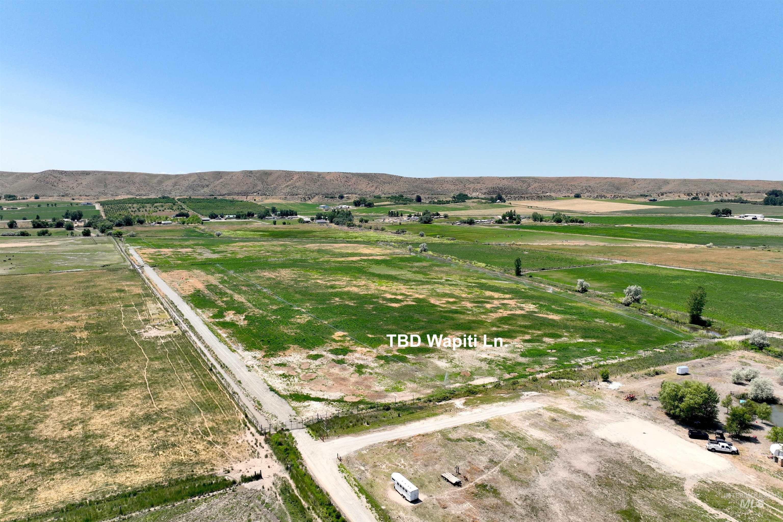 Tbd Wapiti Lane Lot 01 Block 02 Property Photo 4