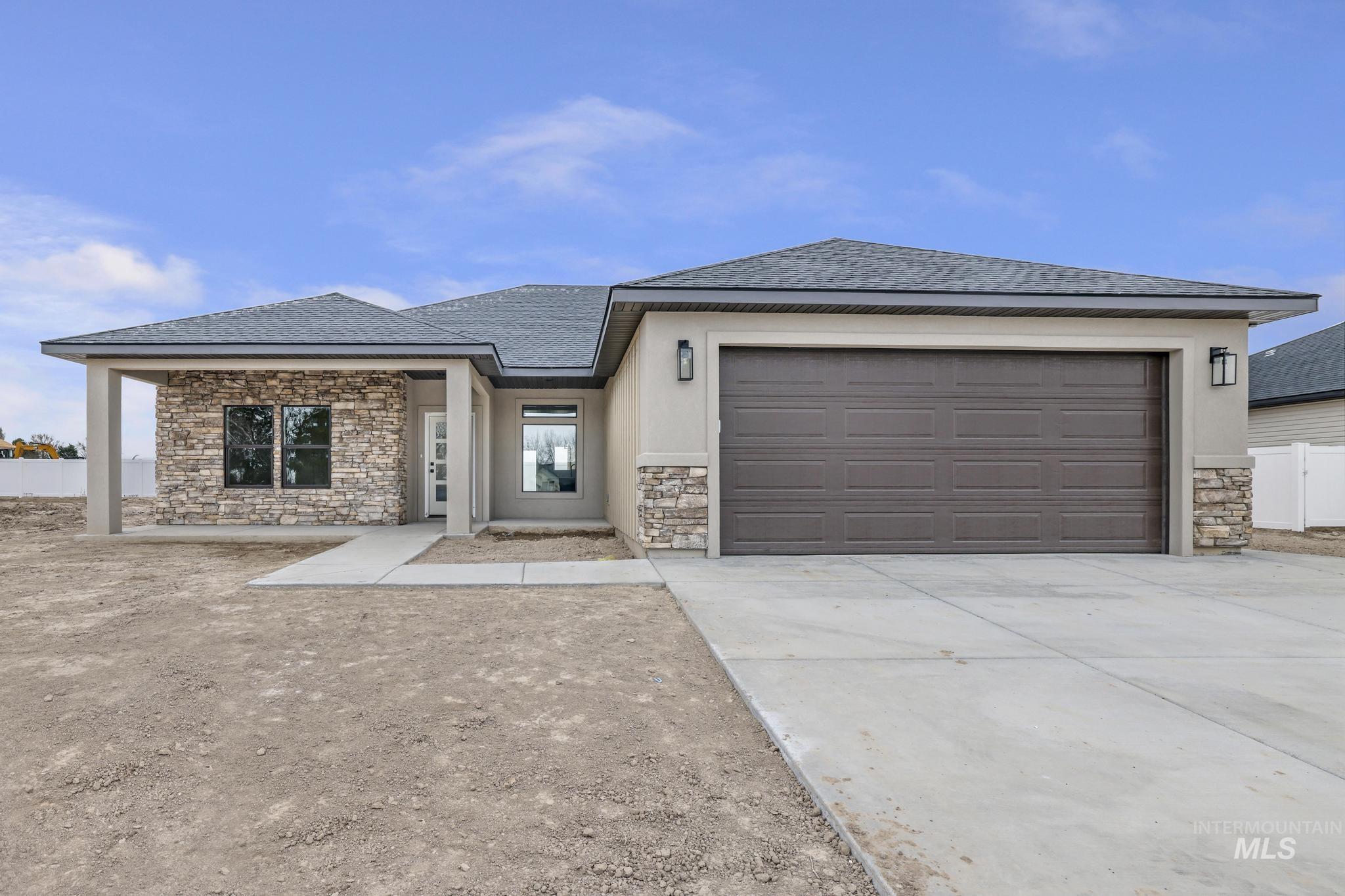 209 Brentwood Property Photo 1