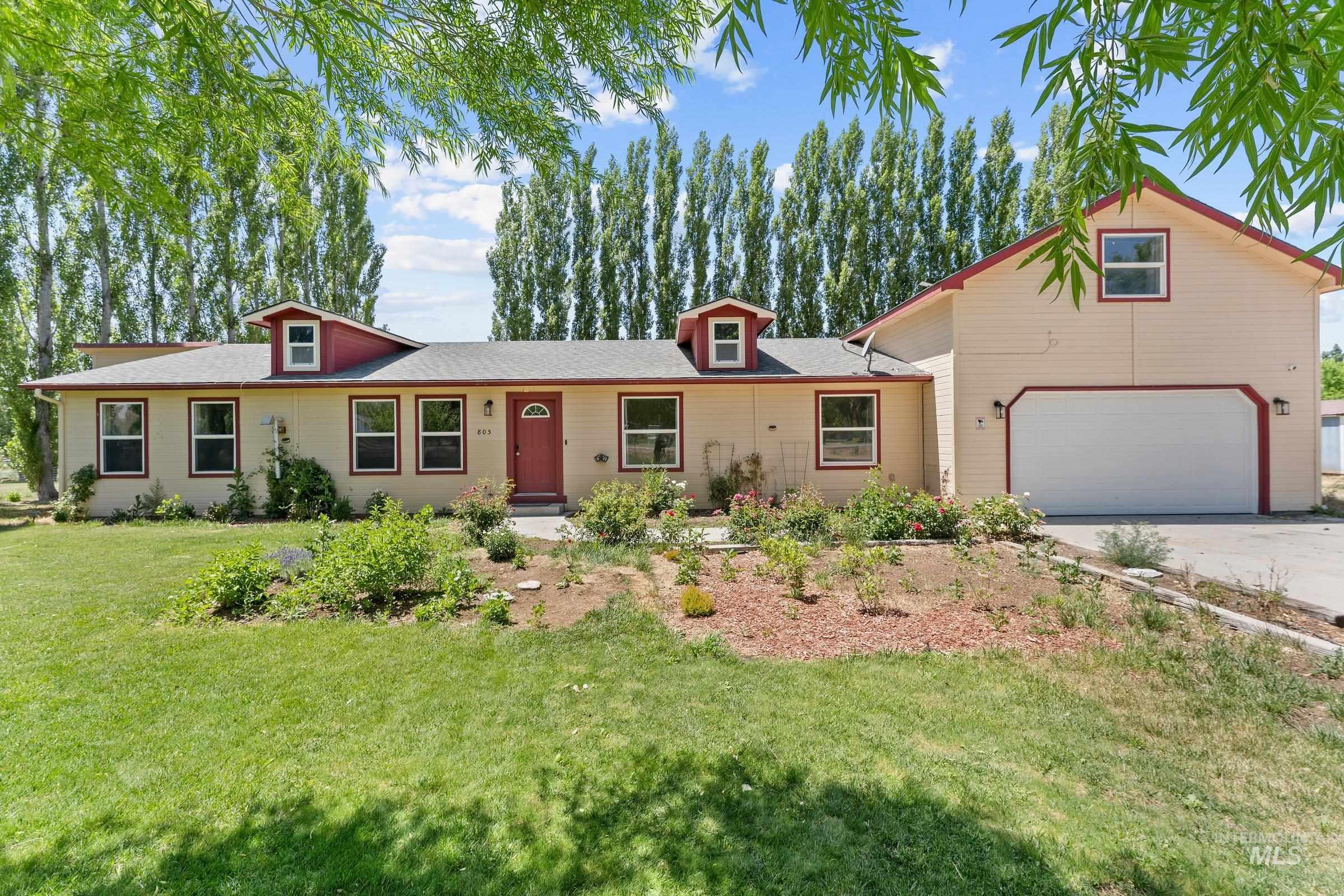 805 Highway 78 Property Photo 1