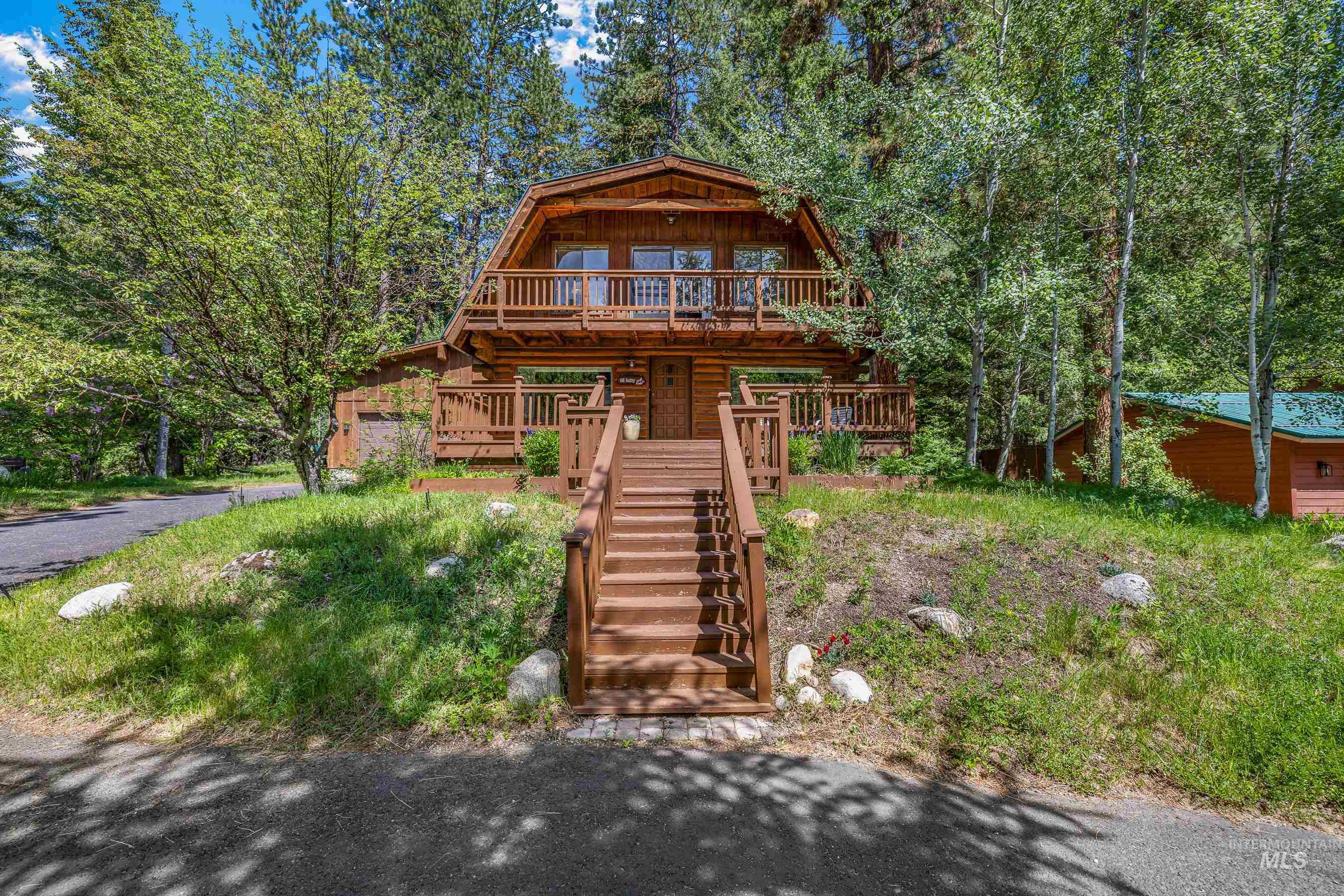 445 Smitty Avenue Property Photo 1
