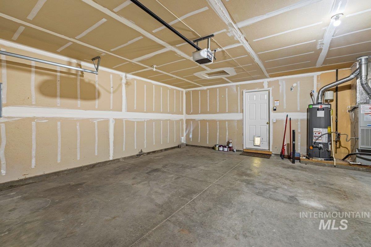 5005 Pioneer Ave. Property Photo 17