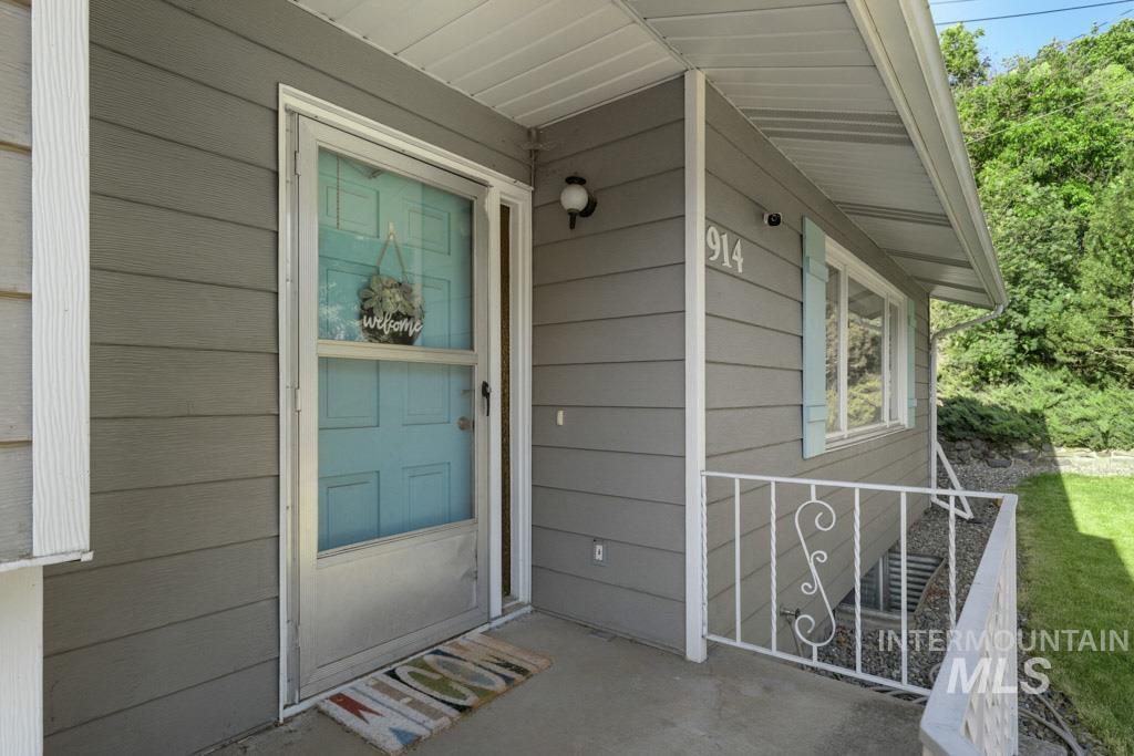914 E F St. Property Photo 3