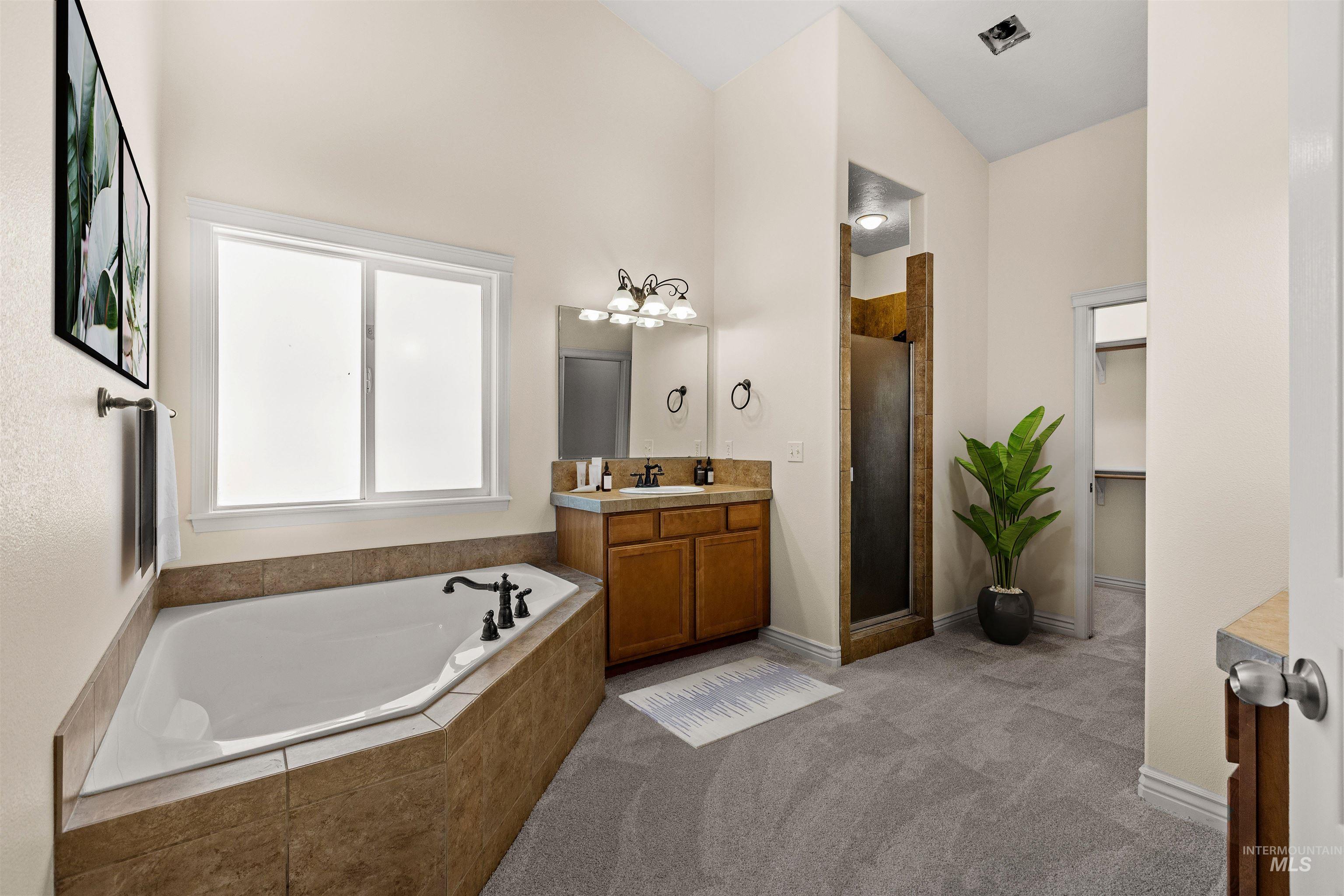 3827 S Lamone Way Property Photo 13
