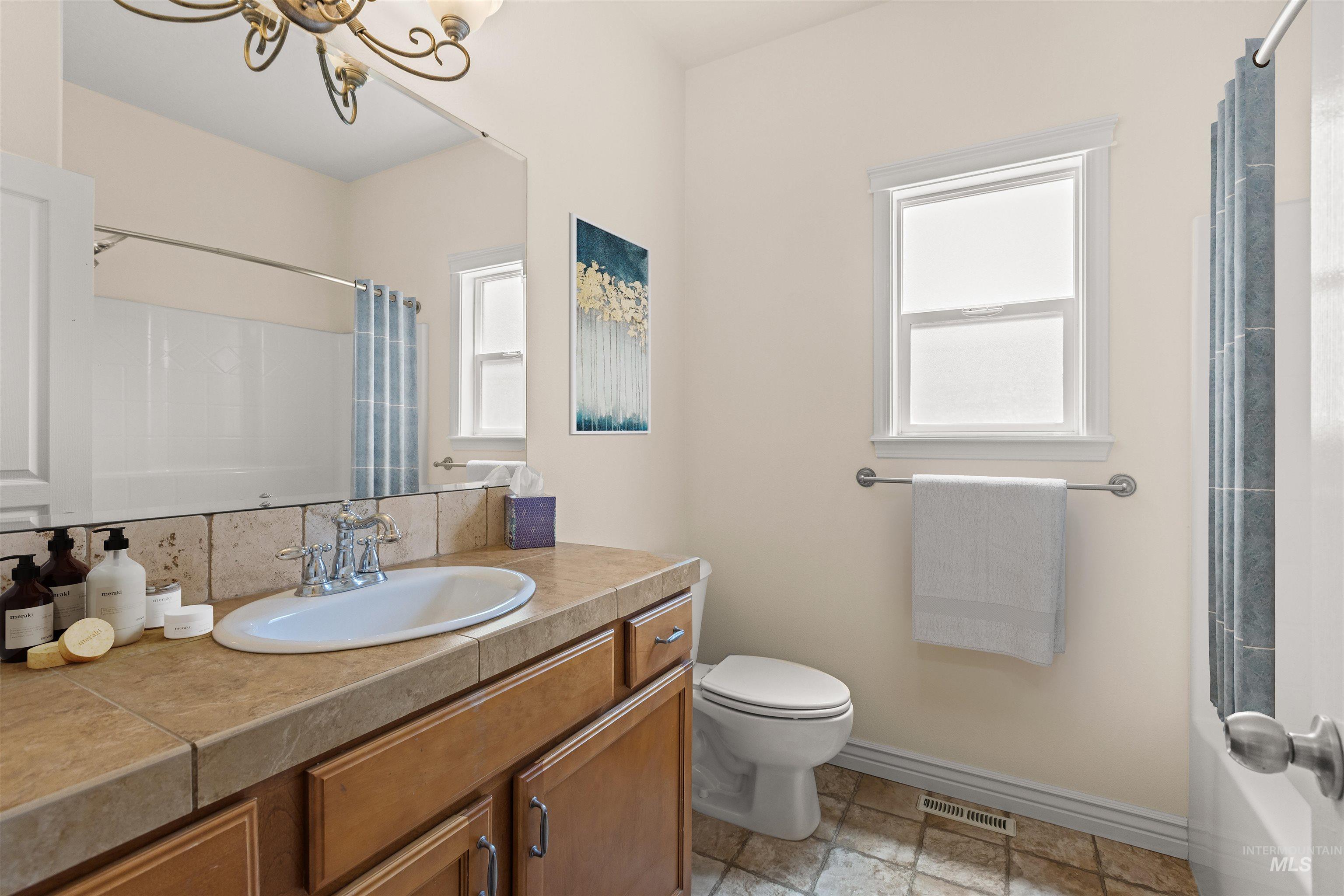 3827 S Lamone Way Property Photo 18