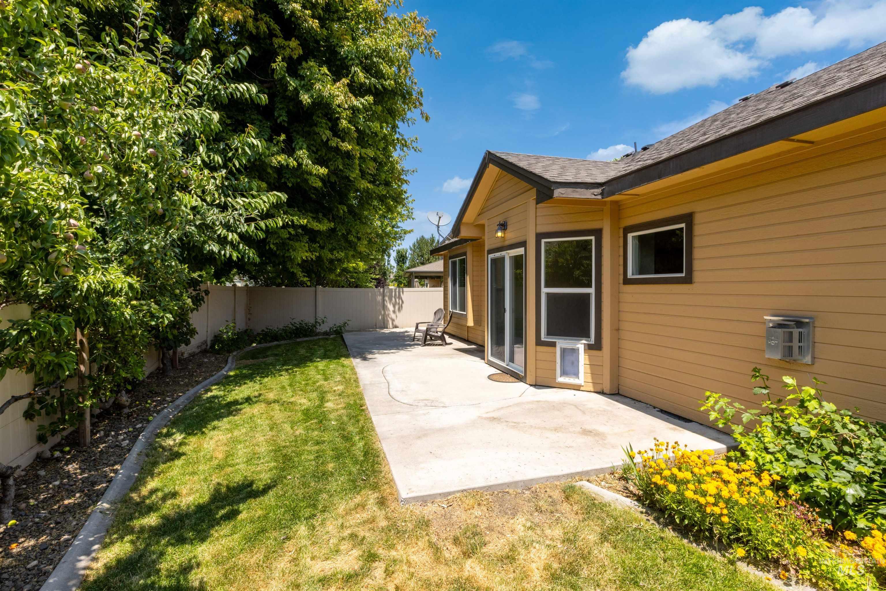 3827 S Lamone Way Property Photo 22