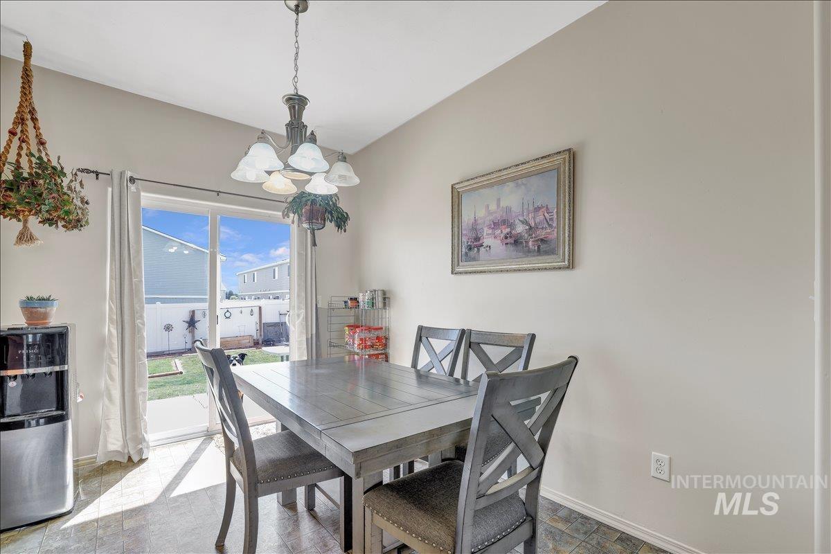 1621 Vista Drive Property Photo 11