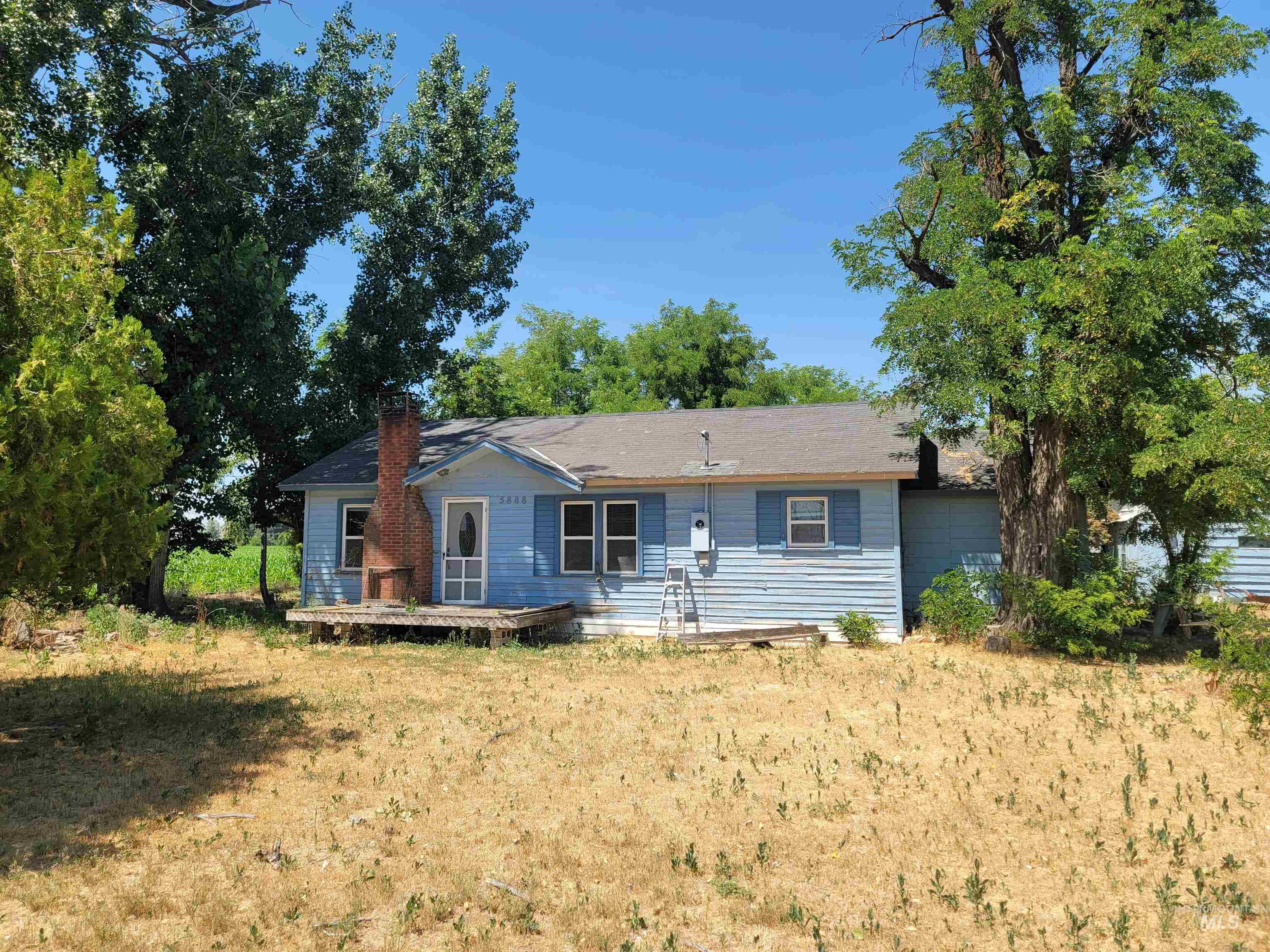 5888 W Black Canyon Hwy Property Photo 1