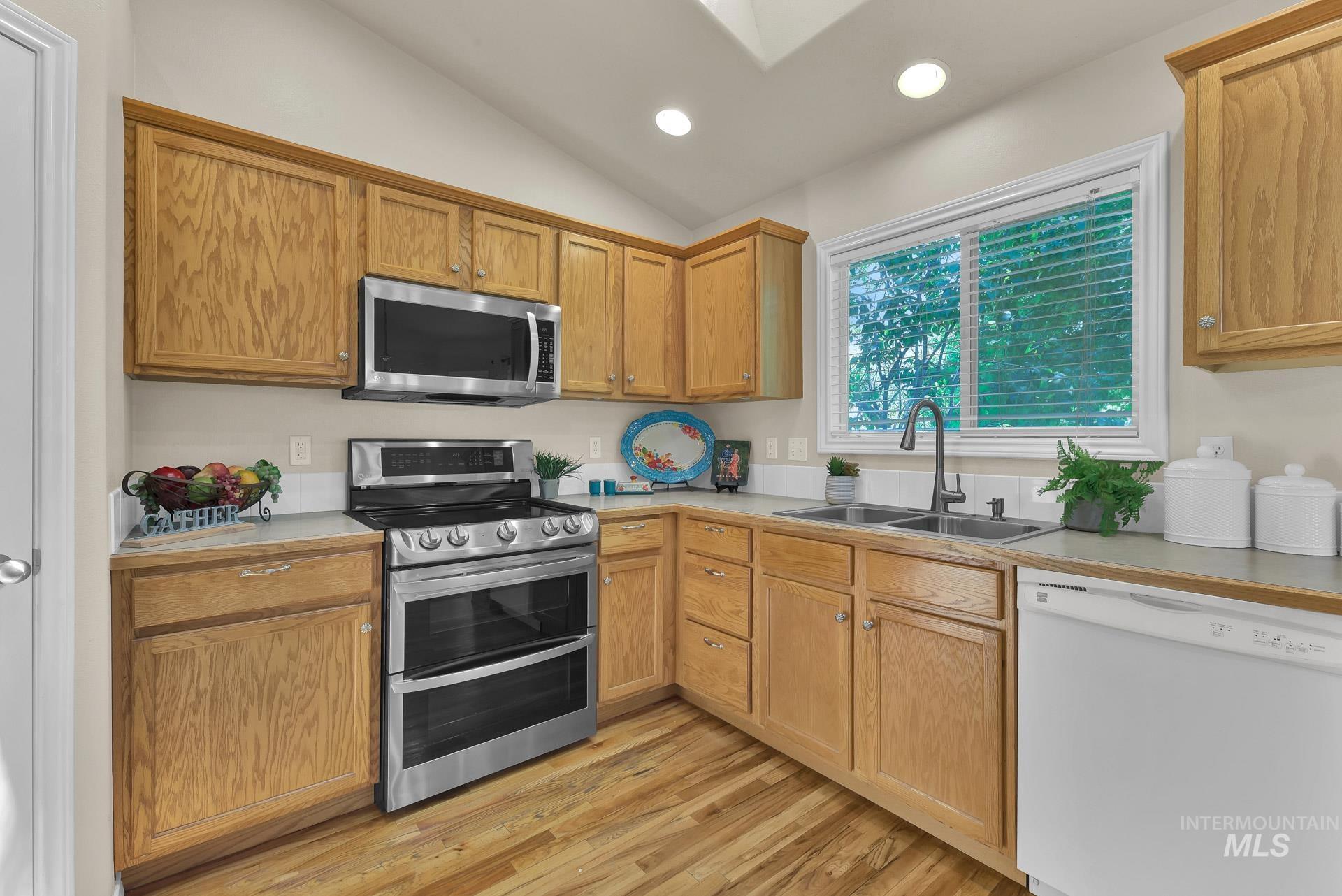 16855 N Gentry Dr Property Photo 12