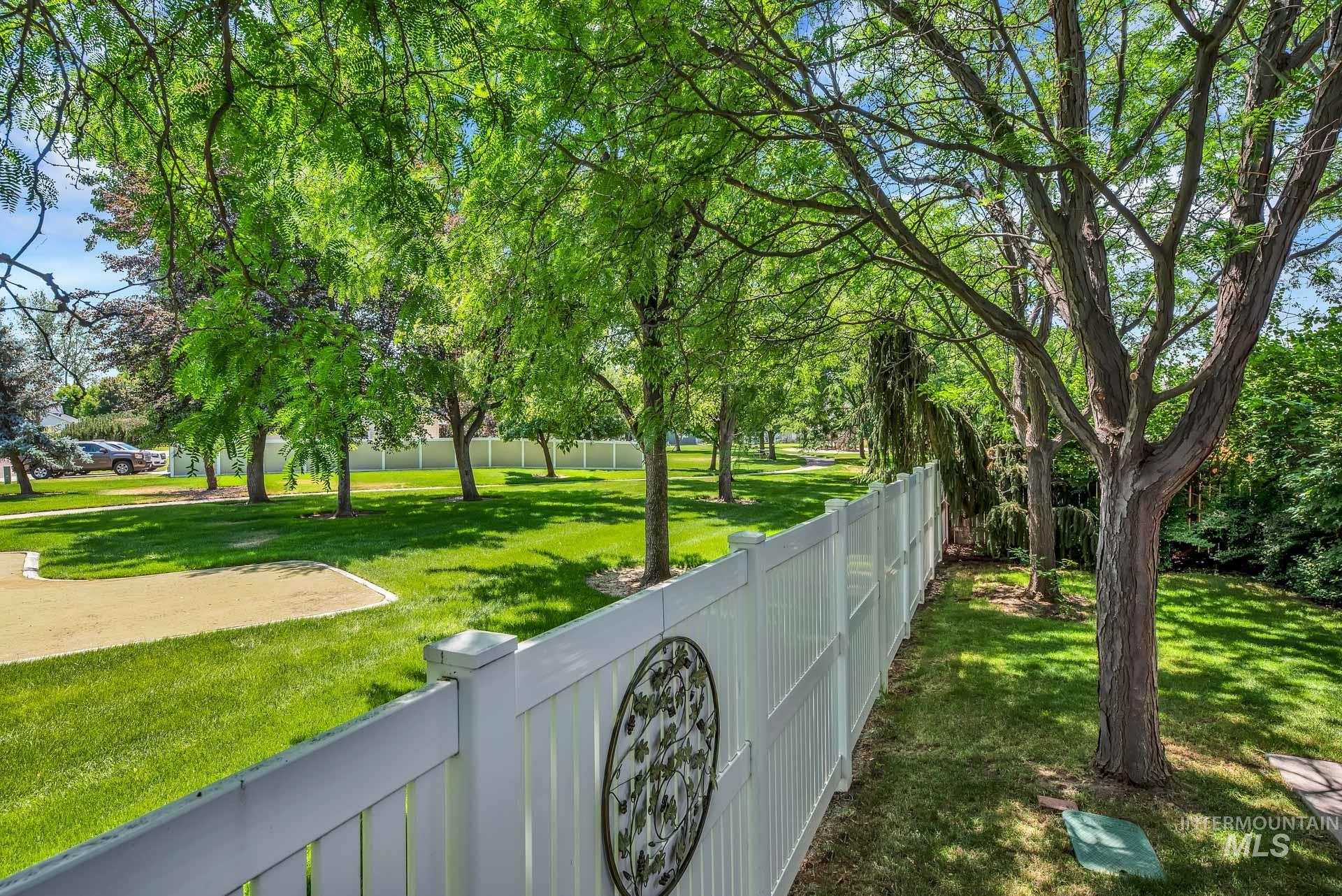 16855 N Gentry Dr Property Photo 37
