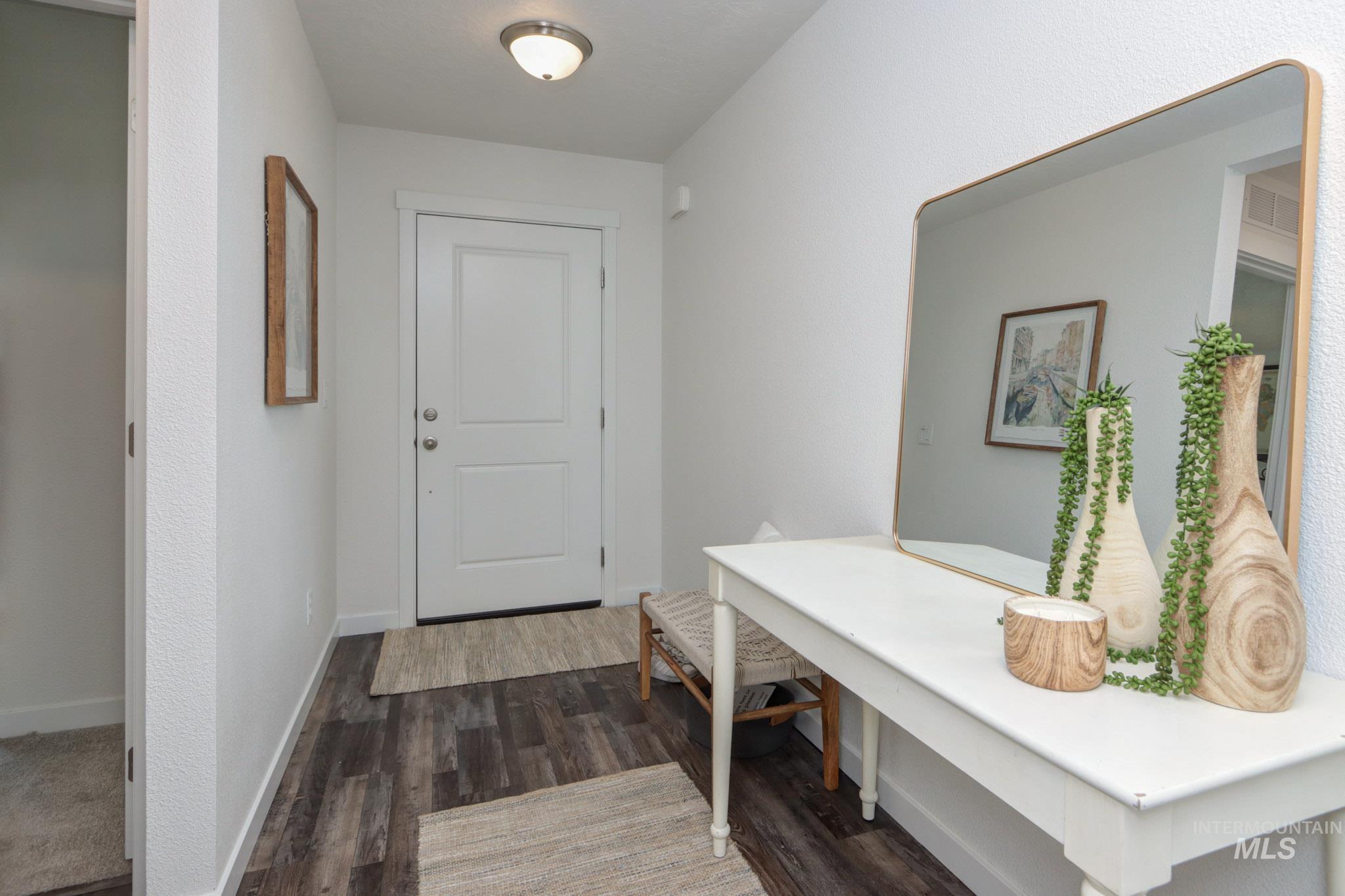 3373 S Rosa Parks Way Property Photo 3