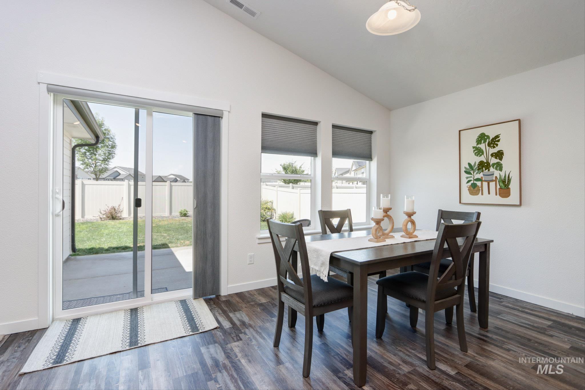 3373 S Rosa Parks Way Property Photo 15