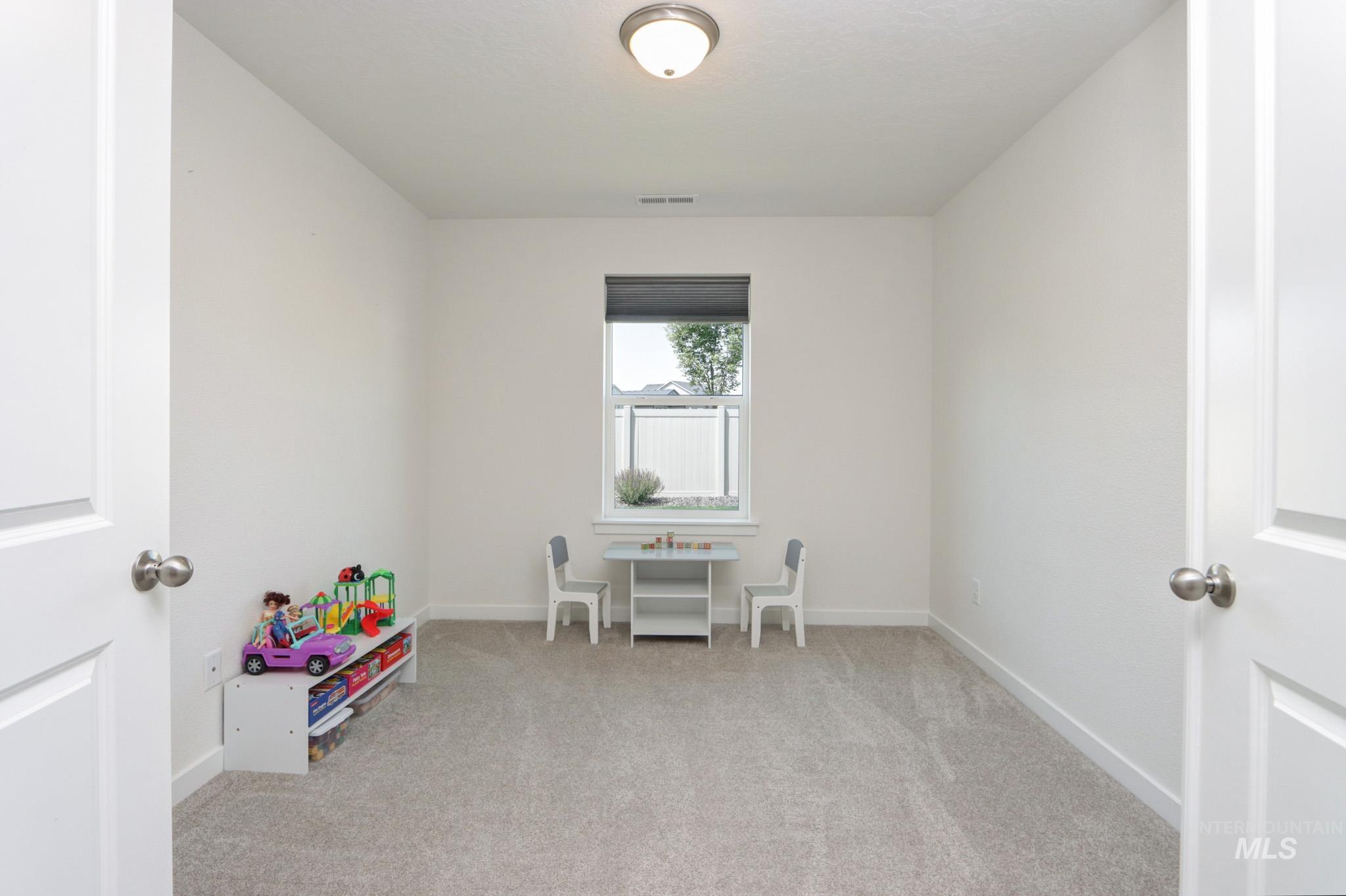 3373 S Rosa Parks Way Property Photo 18