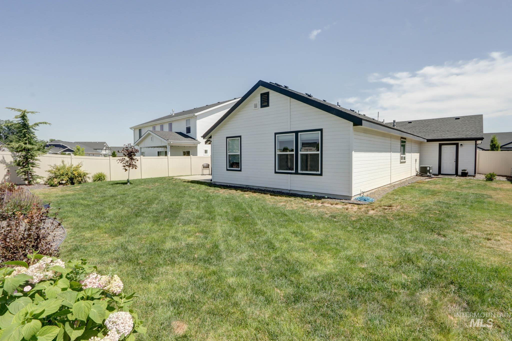 3373 S Rosa Parks Way Property Photo 40