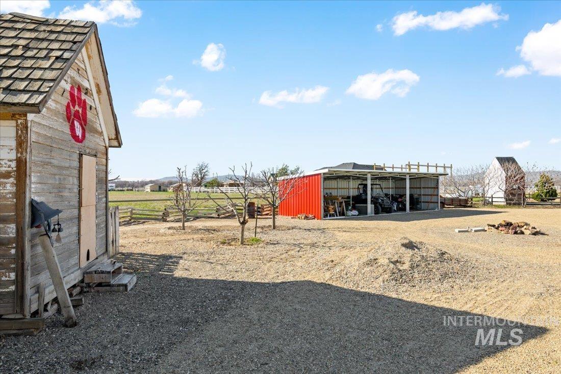 1375 Ross Rd Property Photo 29