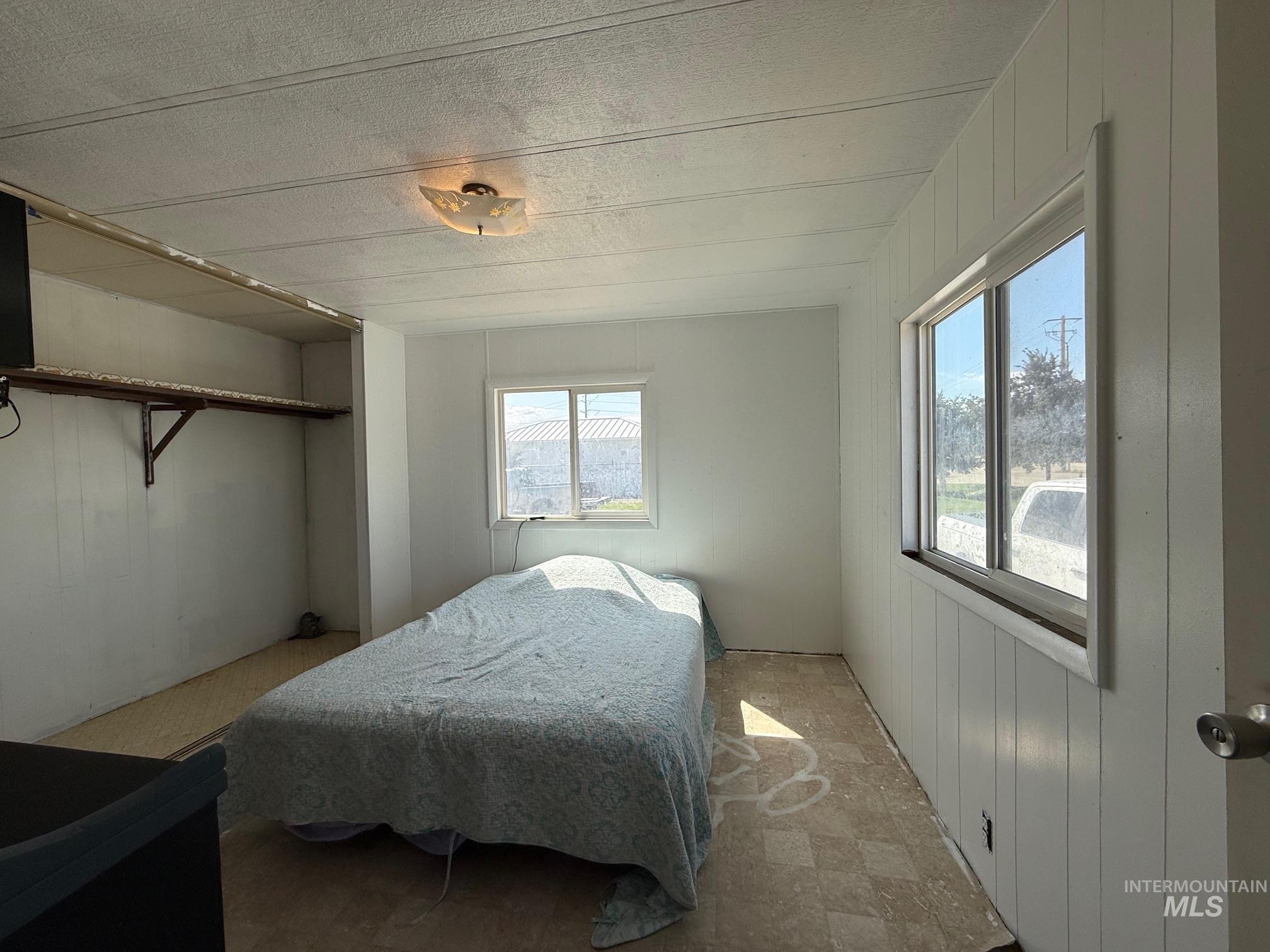 355 Swan Falls Property Photo 15