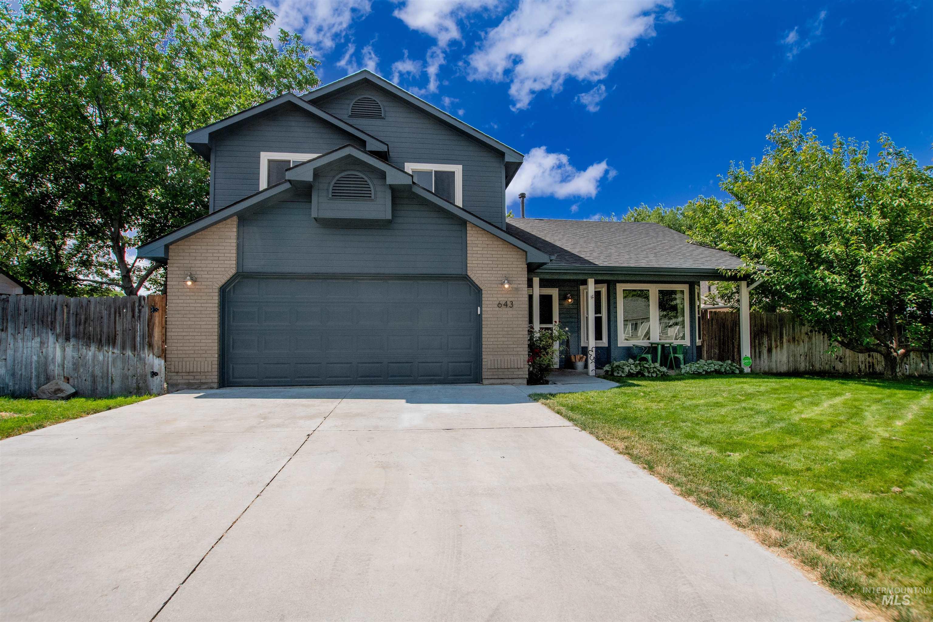 643 W Marshall