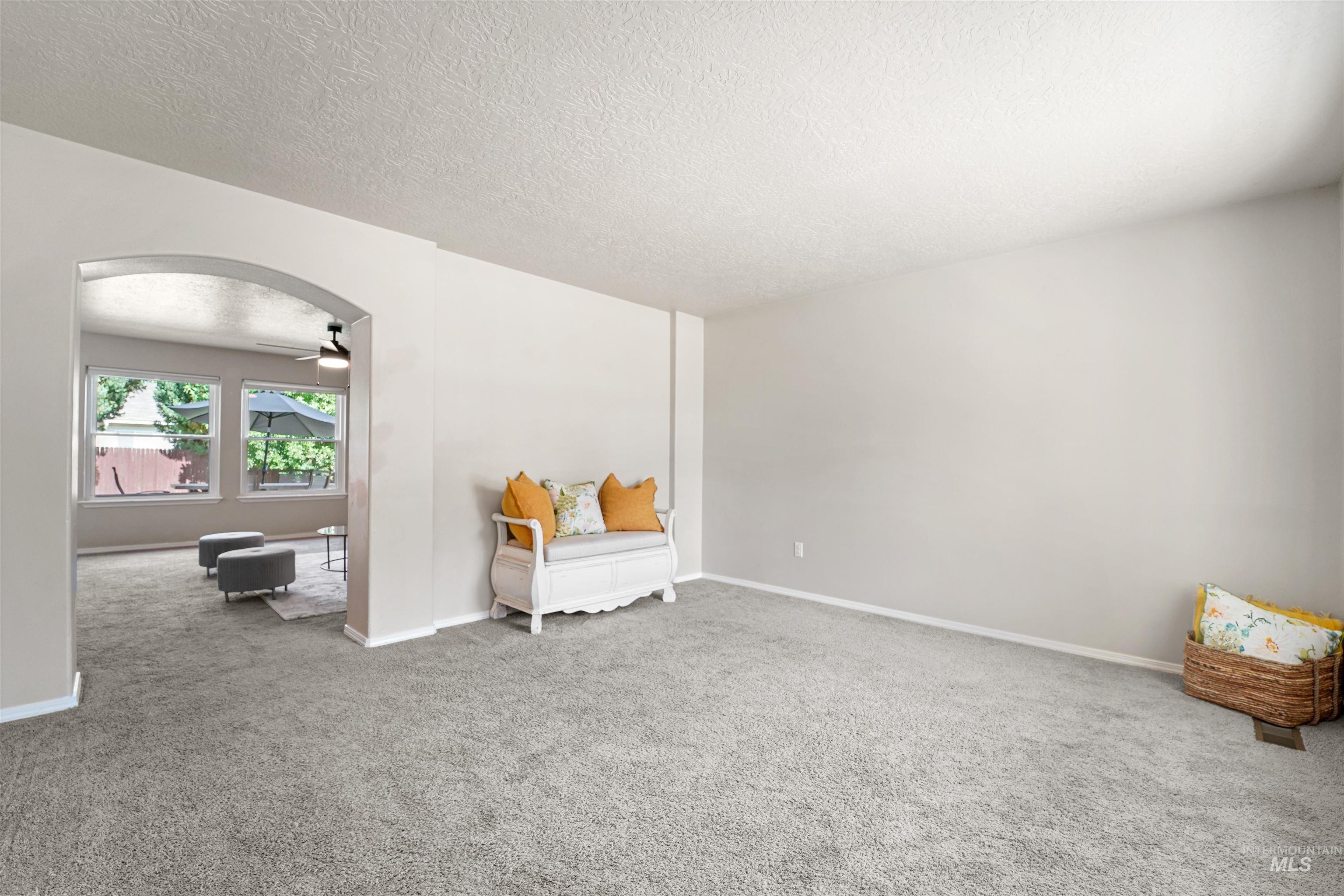 5217 Weston Ave Property Photo 3