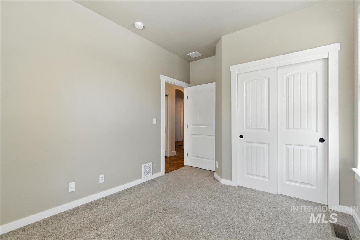 18160 N Streams Edge Way Property Photo 13