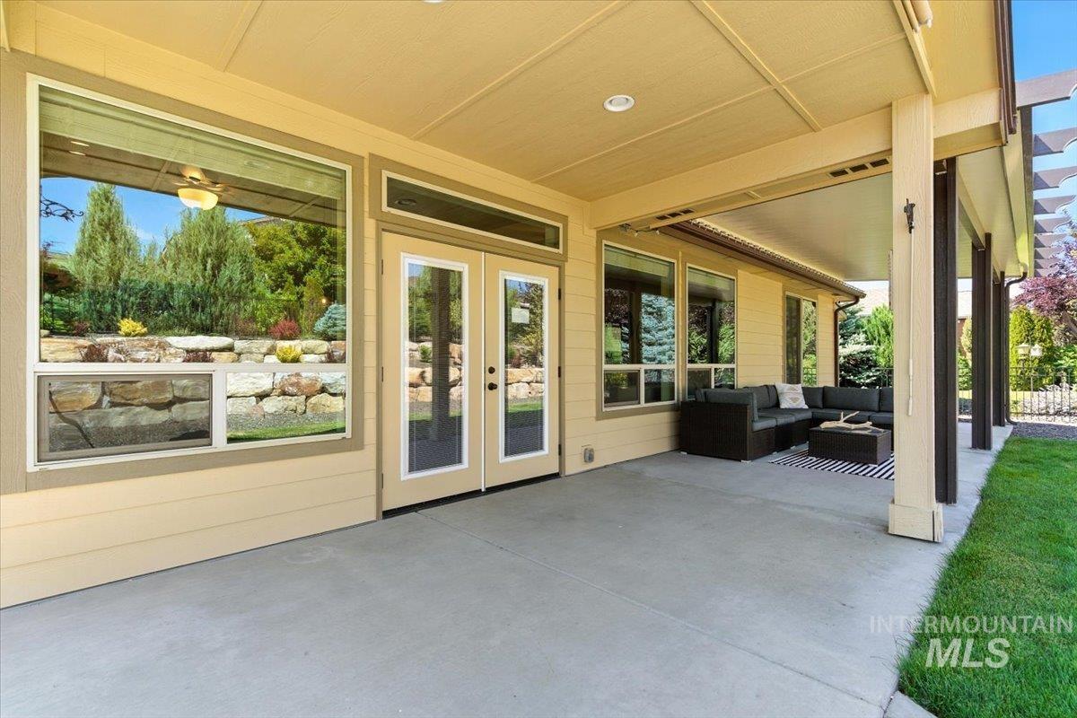 18160 N Streams Edge Way Property Photo 30