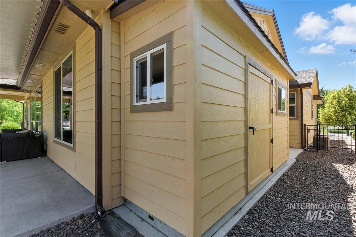 18160 N Streams Edge Way Property Photo 34