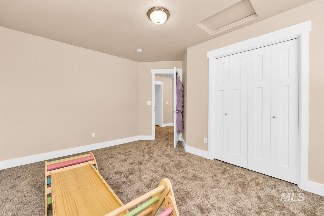 3072 S Cadet Lane Property Photo 22