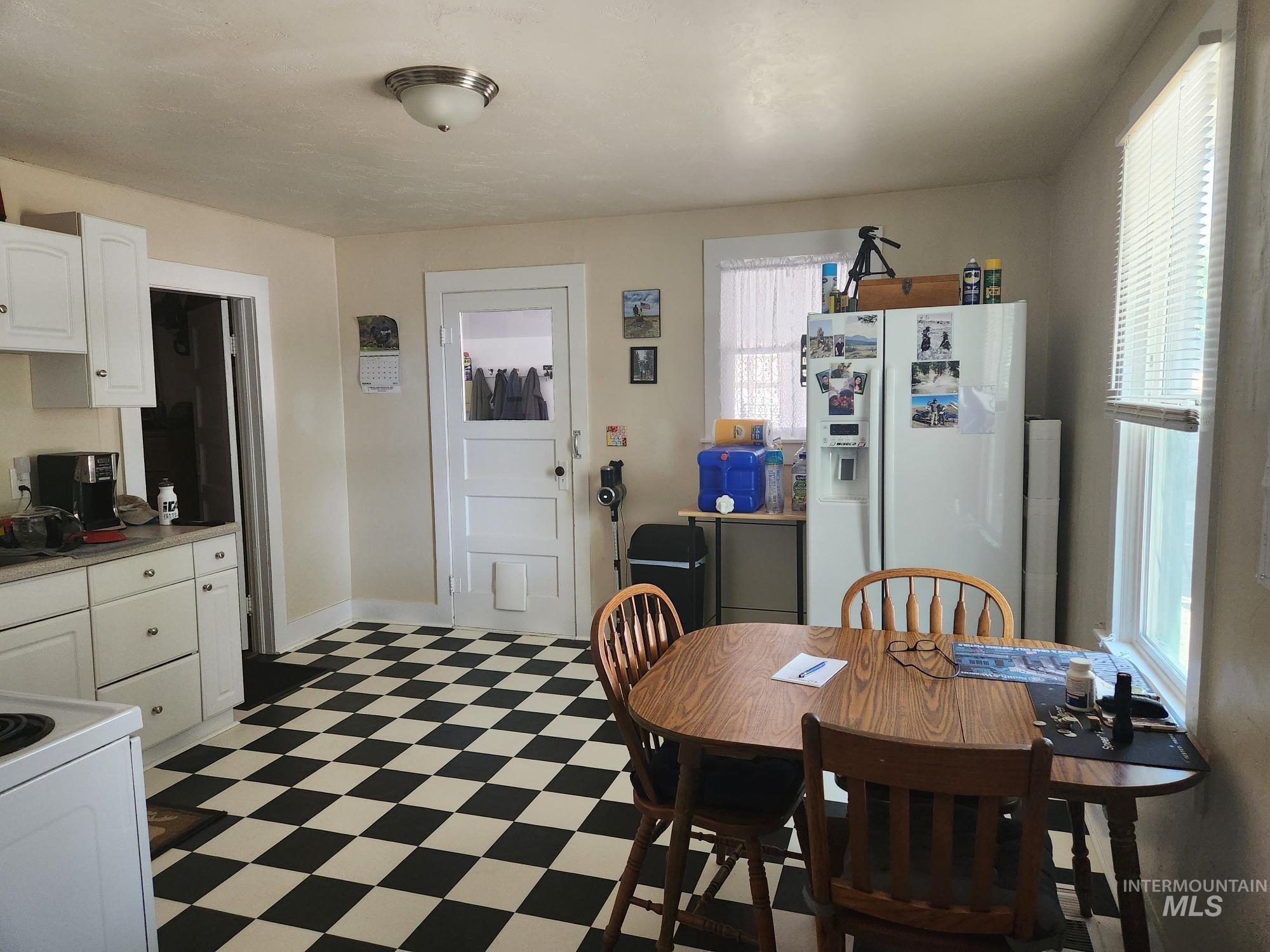 604 S Davis Property Photo 8