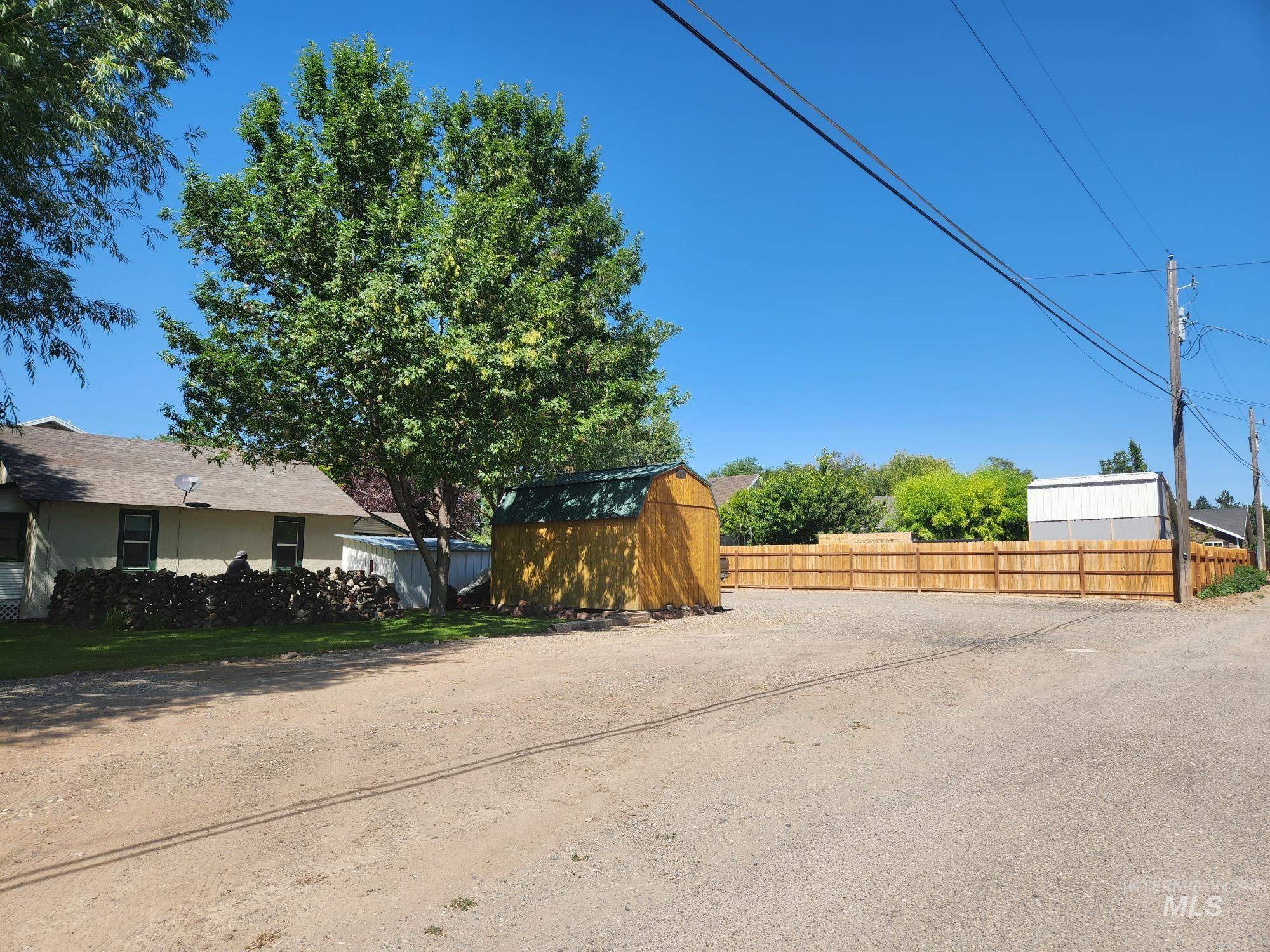 604 S Davis Property Photo 16