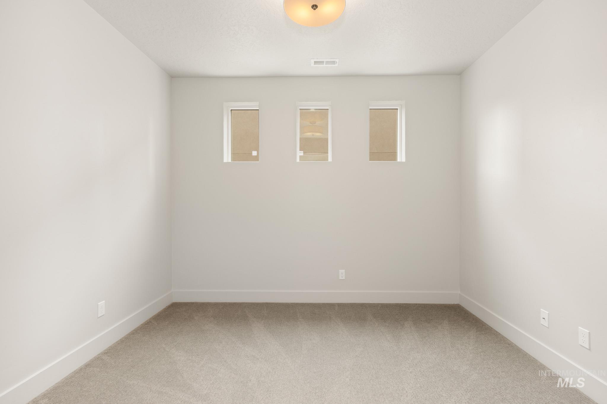 4417 E Rivernest Dr. Property Photo 17