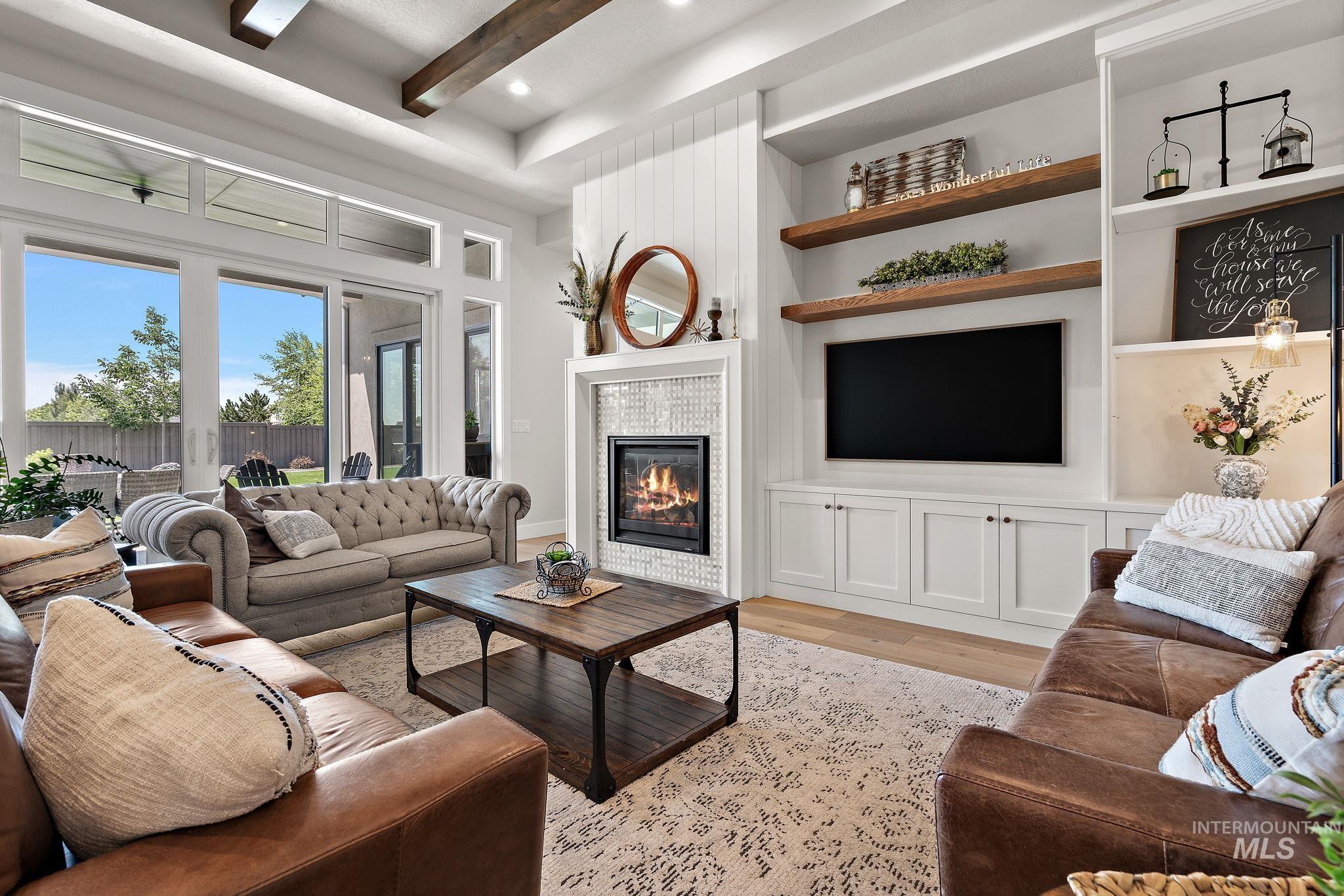 5209 W Strant Steet Property Photo 8