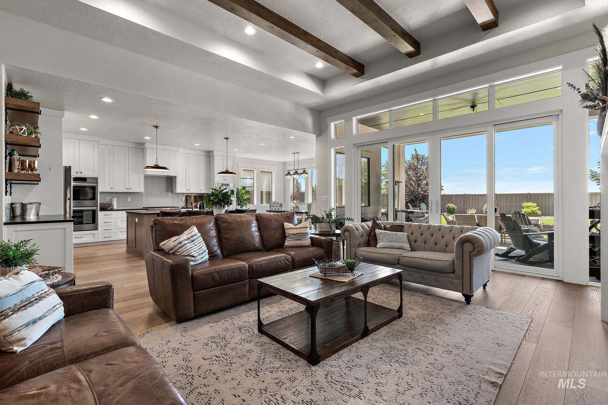 5209 W Strant Steet Property Photo 10