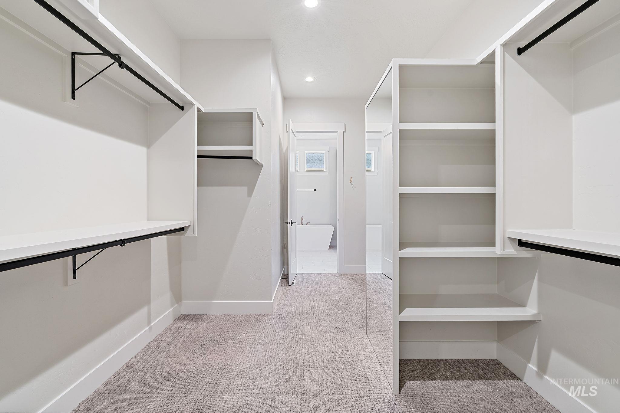 5209 W Strant Steet Property Photo 31