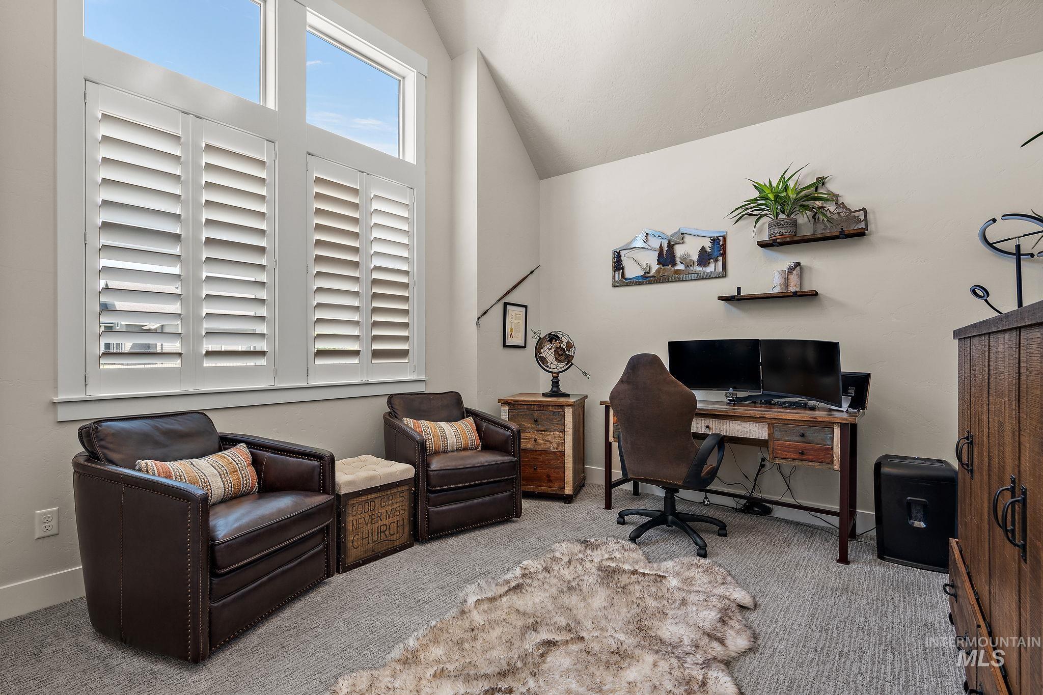 5209 W Strant Steet Property Photo 34