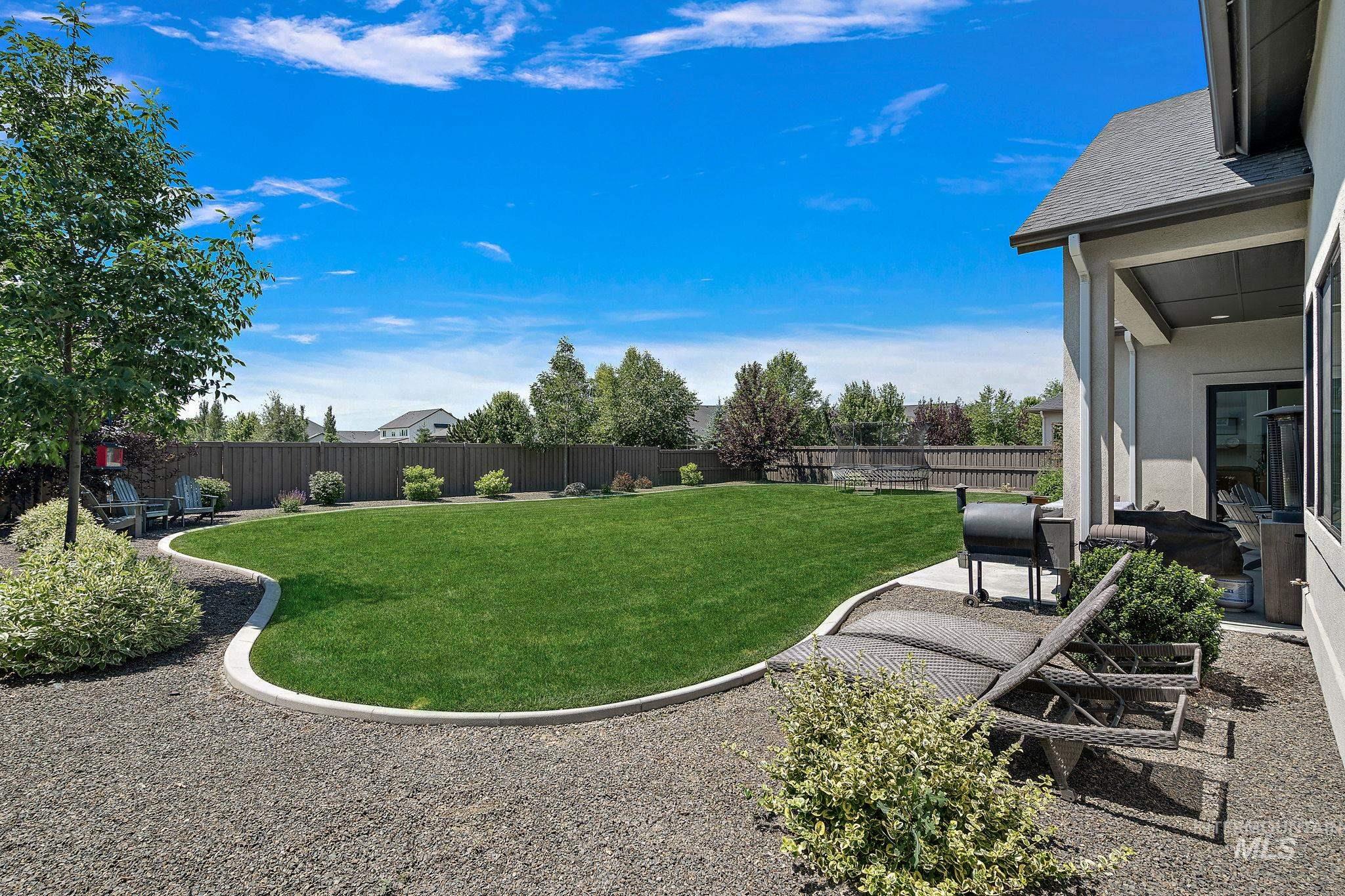 5209 W Strant Steet Property Photo 45