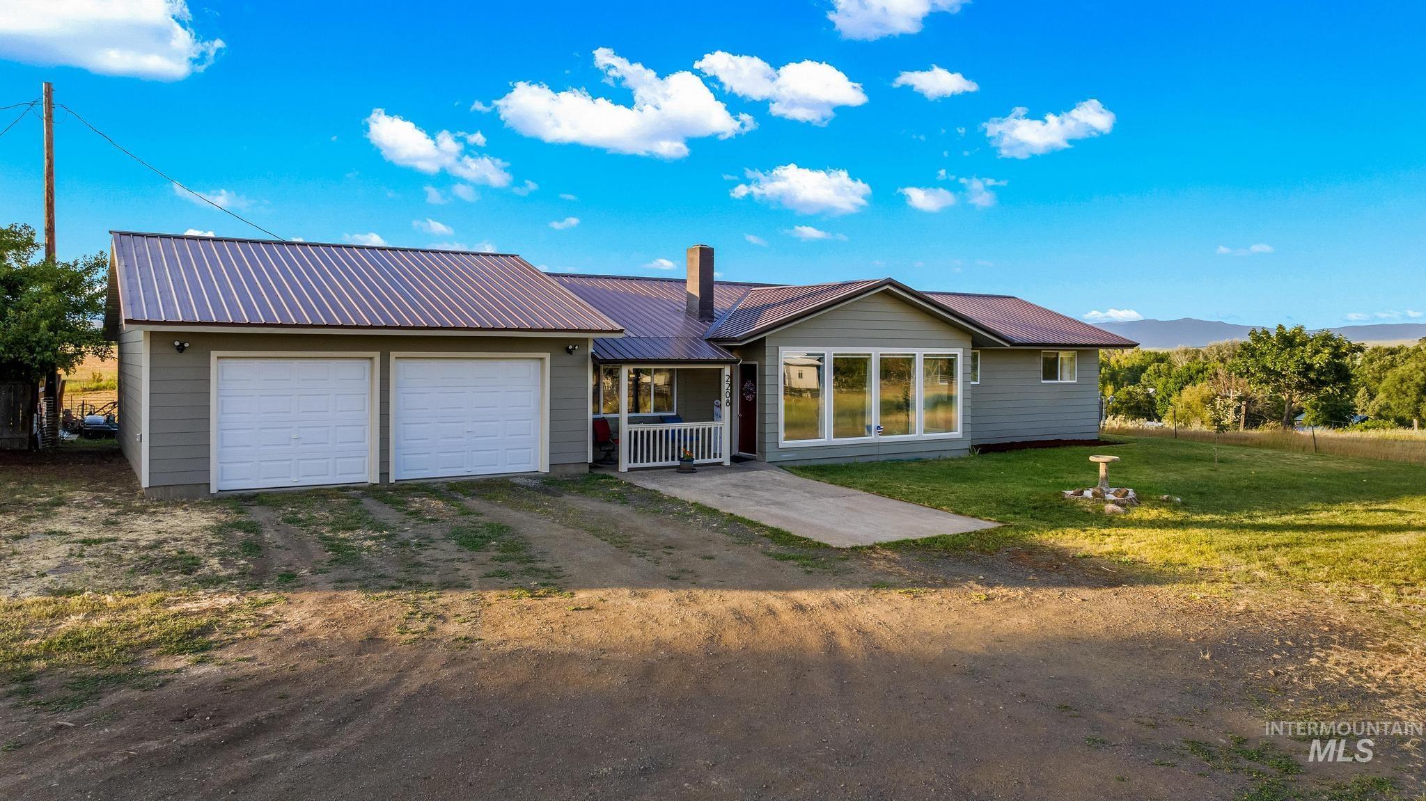 2208 Keithley Creek Rd Property Photo 1