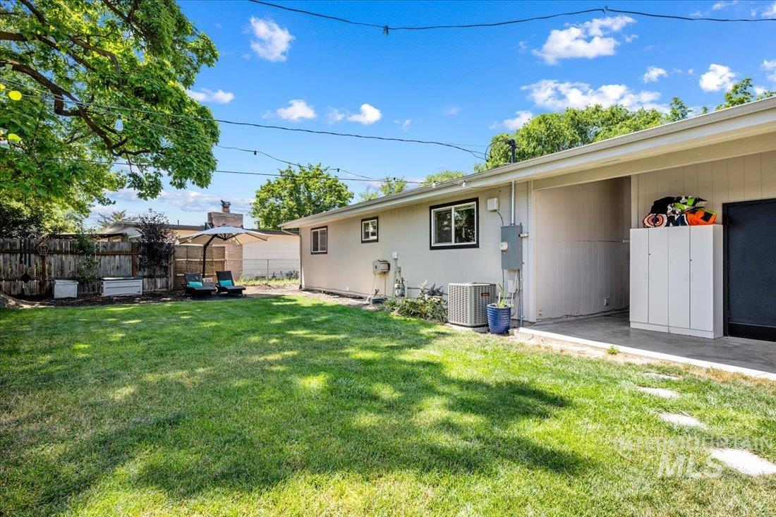 3105 College Ave Property Photo 10