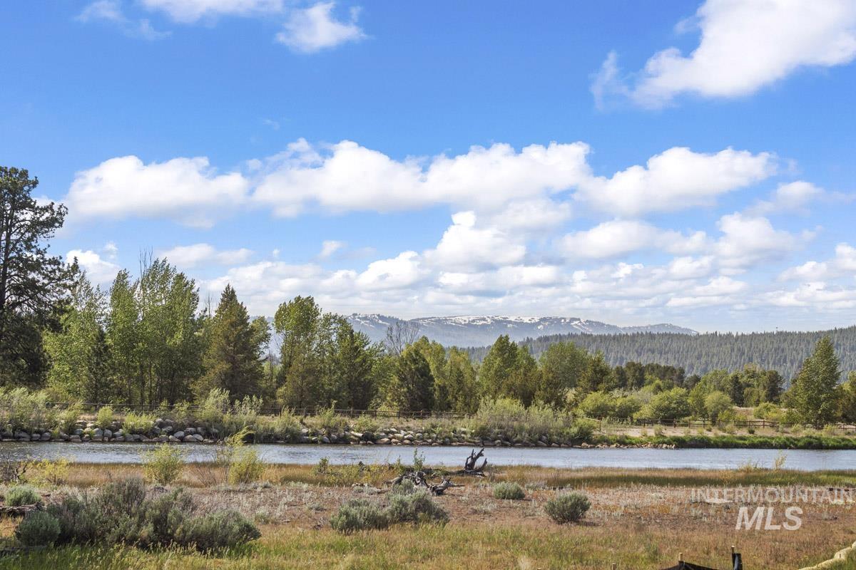 L5 B1 Lazy River Street Property Photo 3