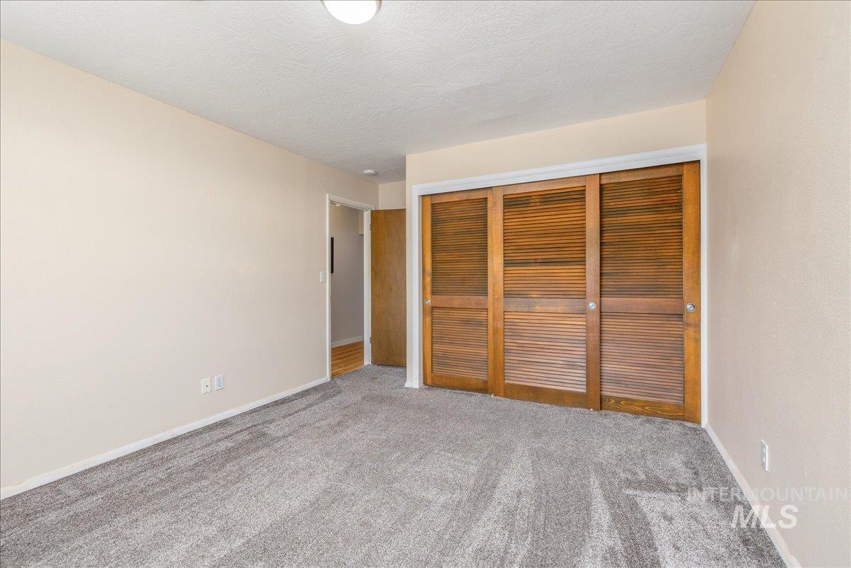 1134 N Camelot Dr Property Photo 35