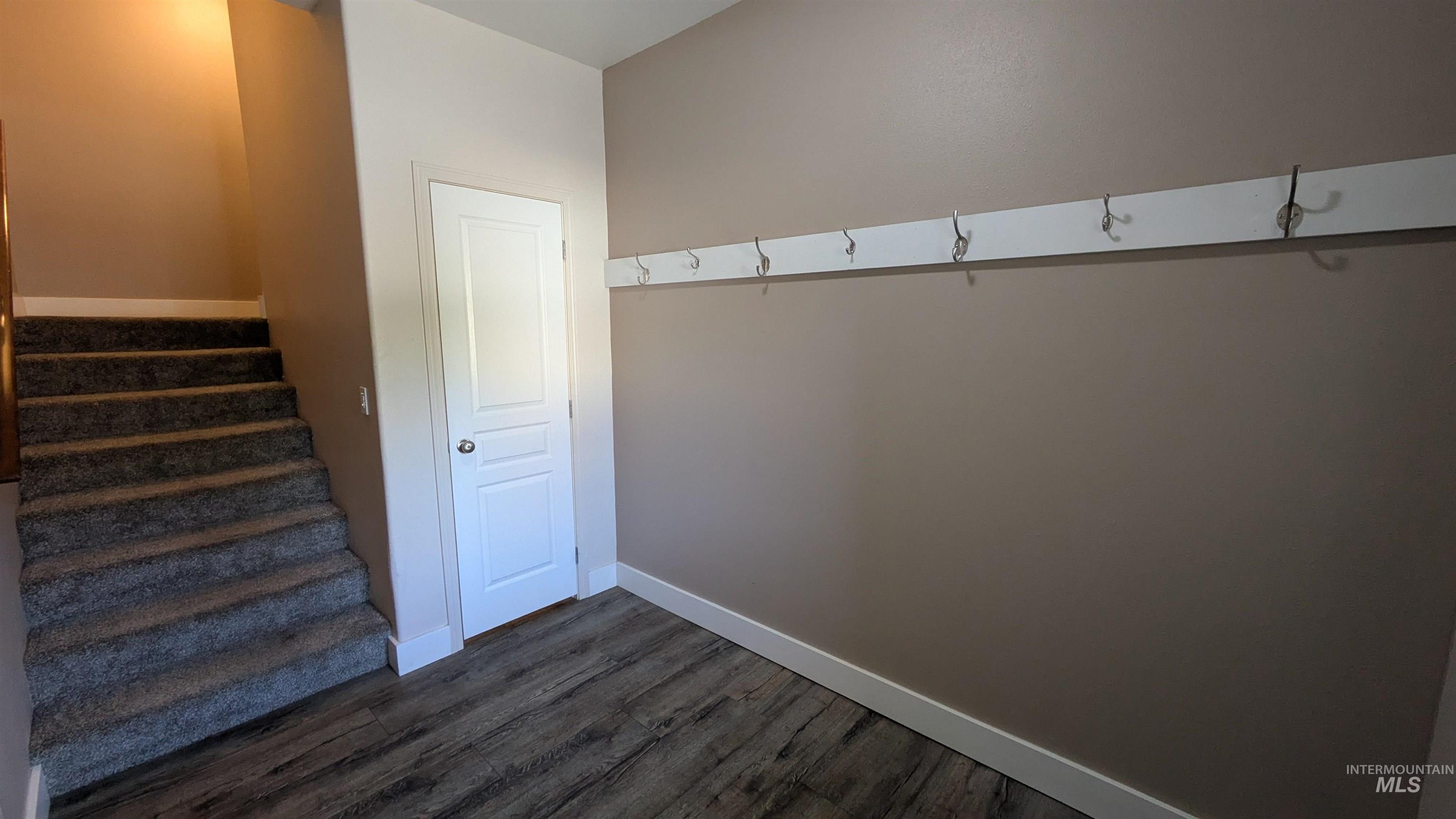 1351 Bristol Rd Property Photo 6
