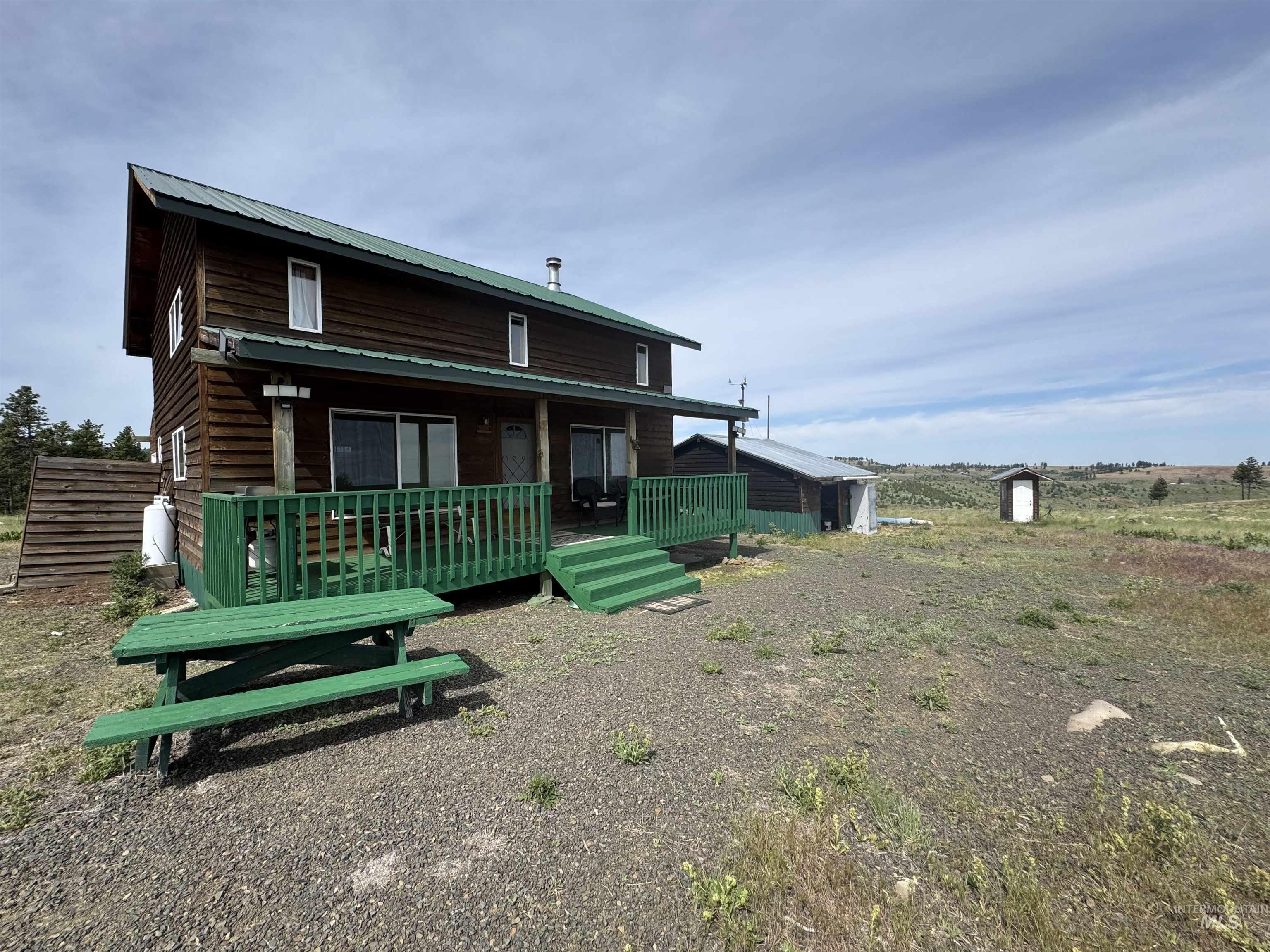 100 Rock Hill Rd Property Photo 1